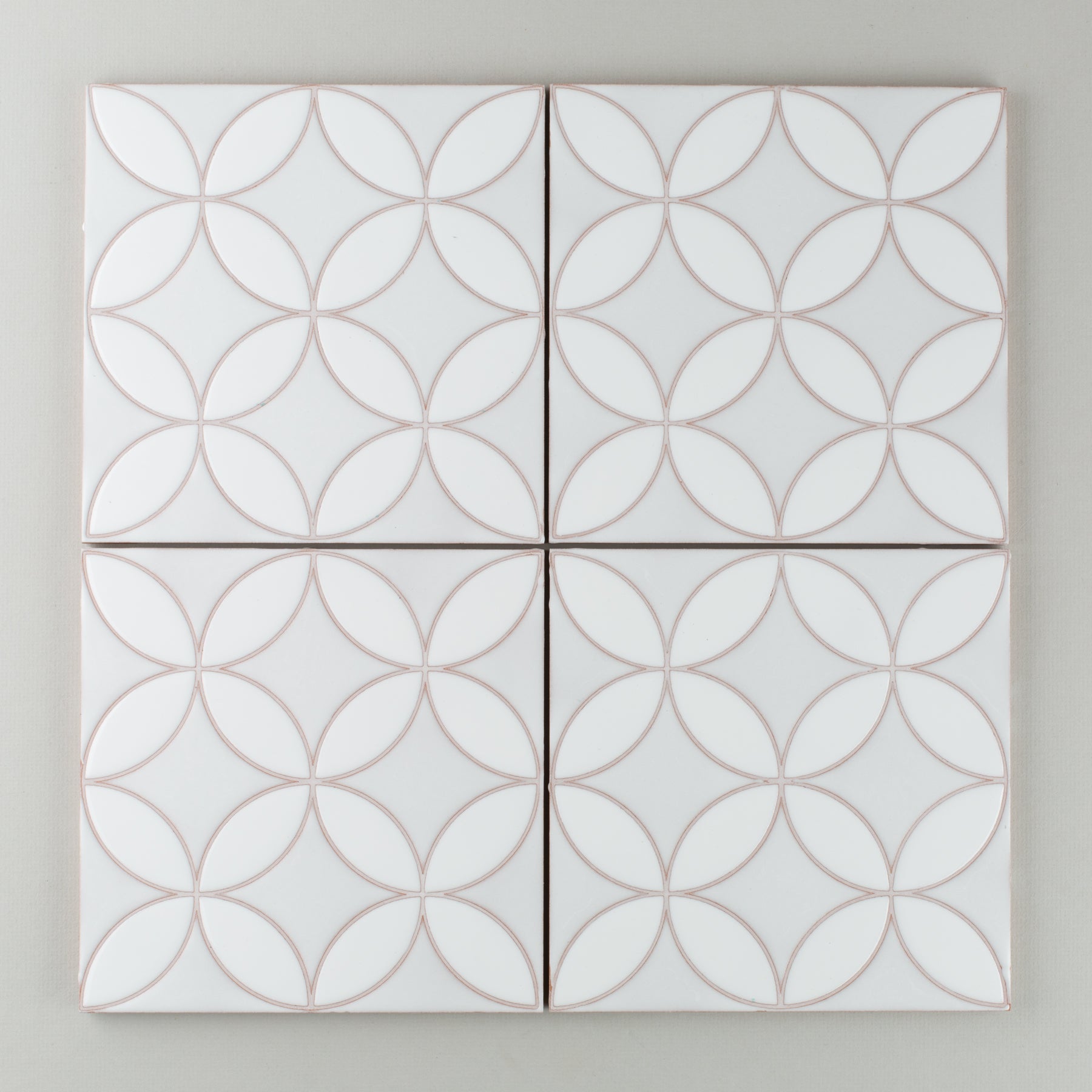 8x8 Handpainted Tile Jardin Fretwork in White Motif