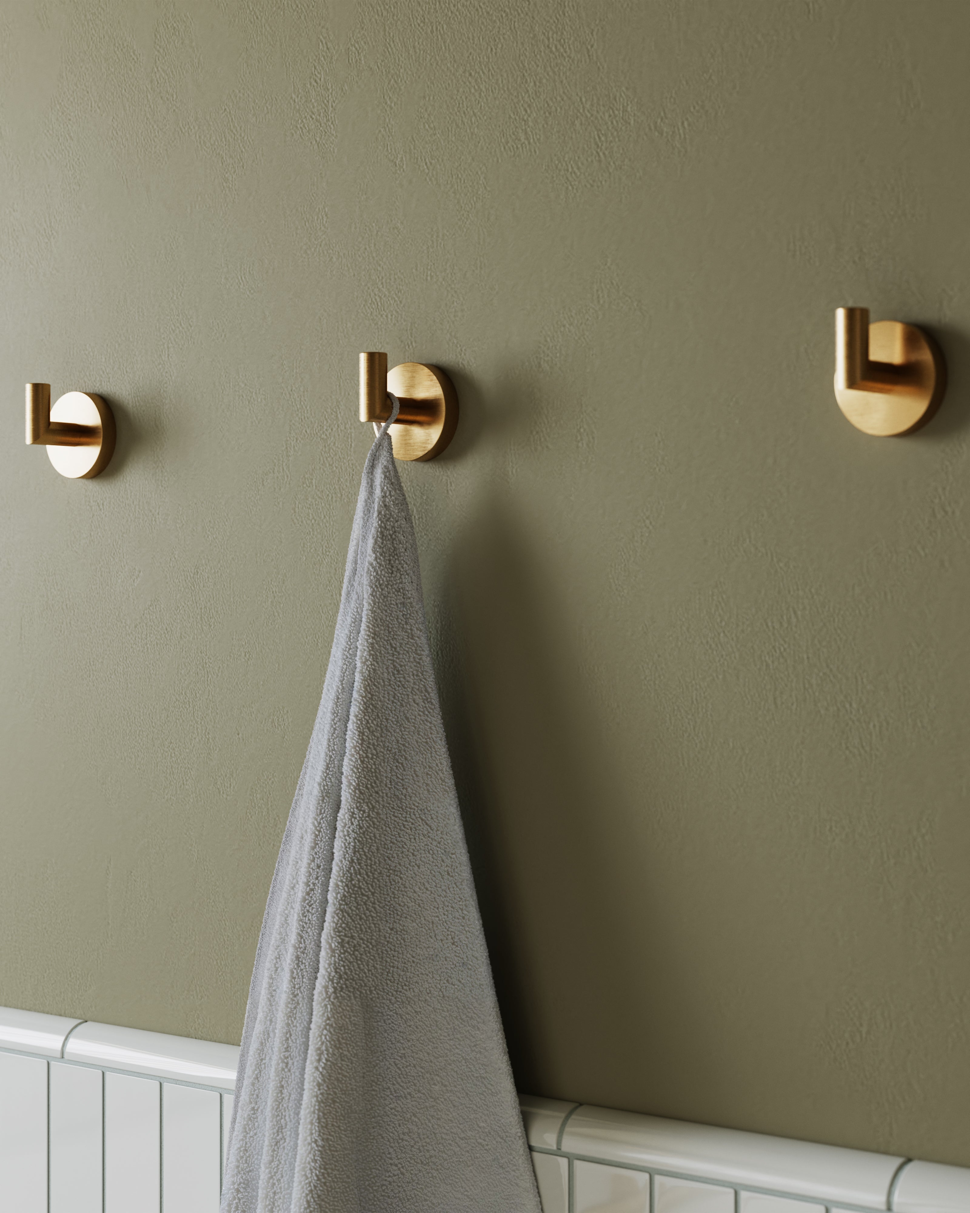 Contour Robe Hook in Satin Brass