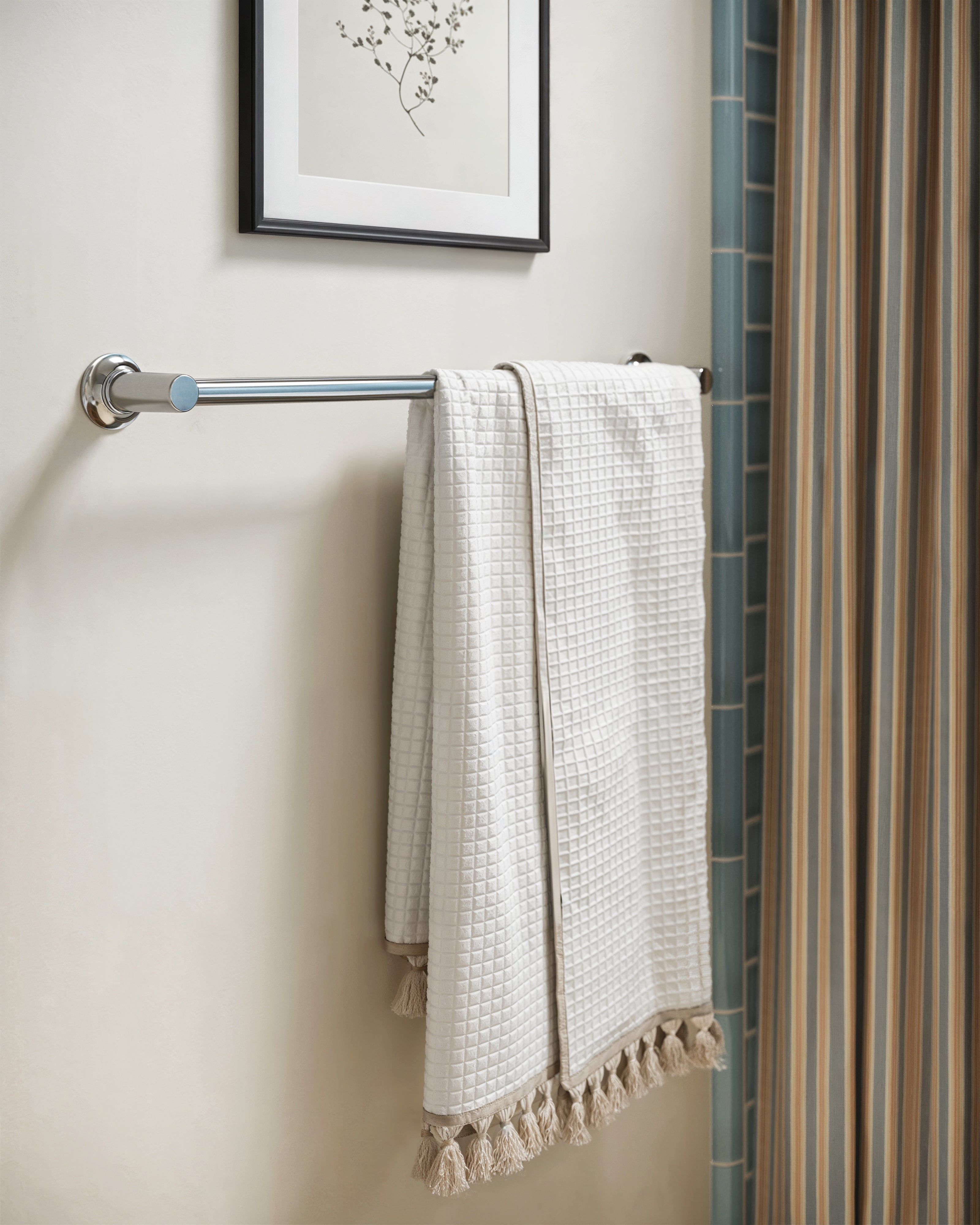 Emerson Towel Bar 24" in Polished Chrome