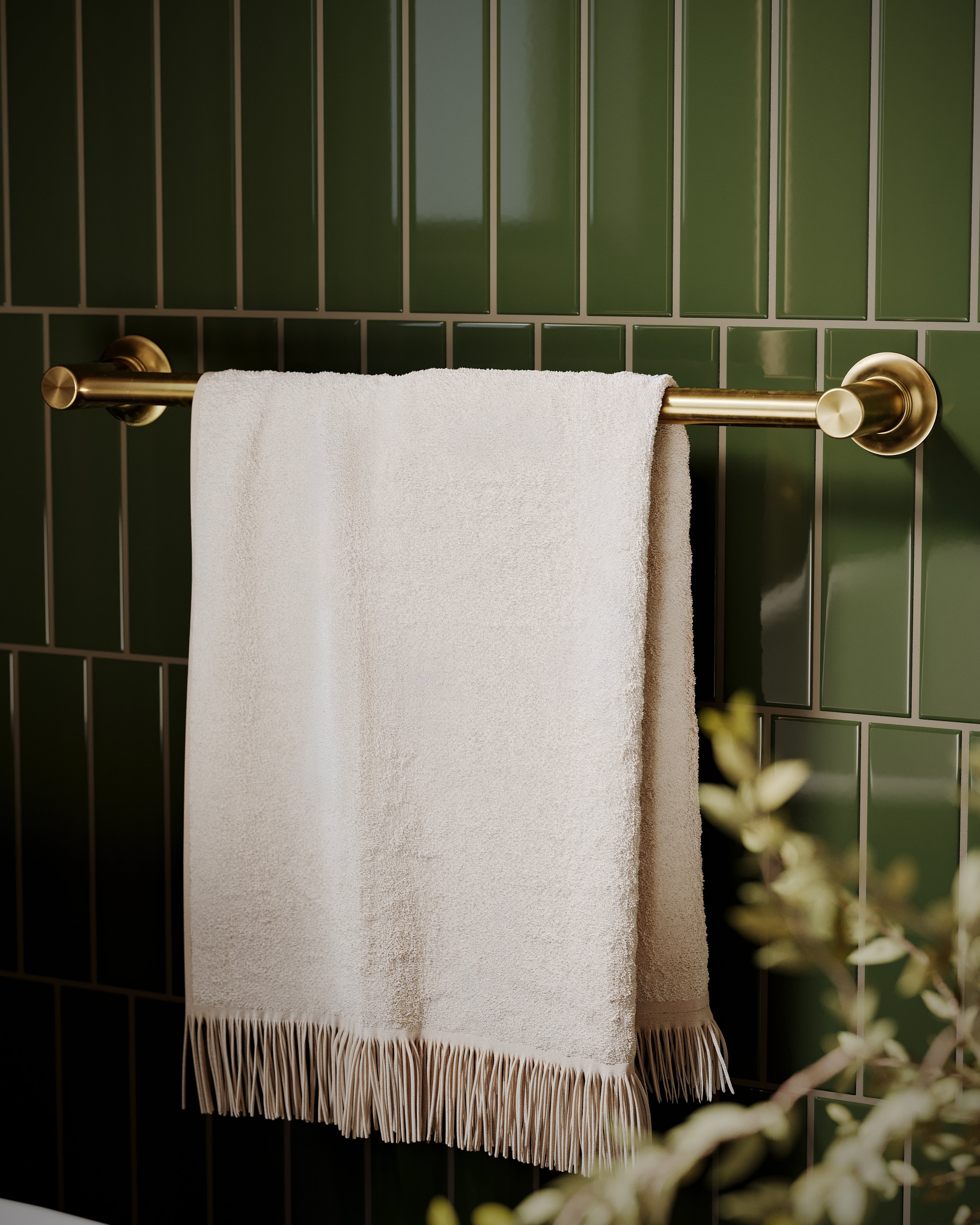 Emerson Towel Bar 18" in French Brass