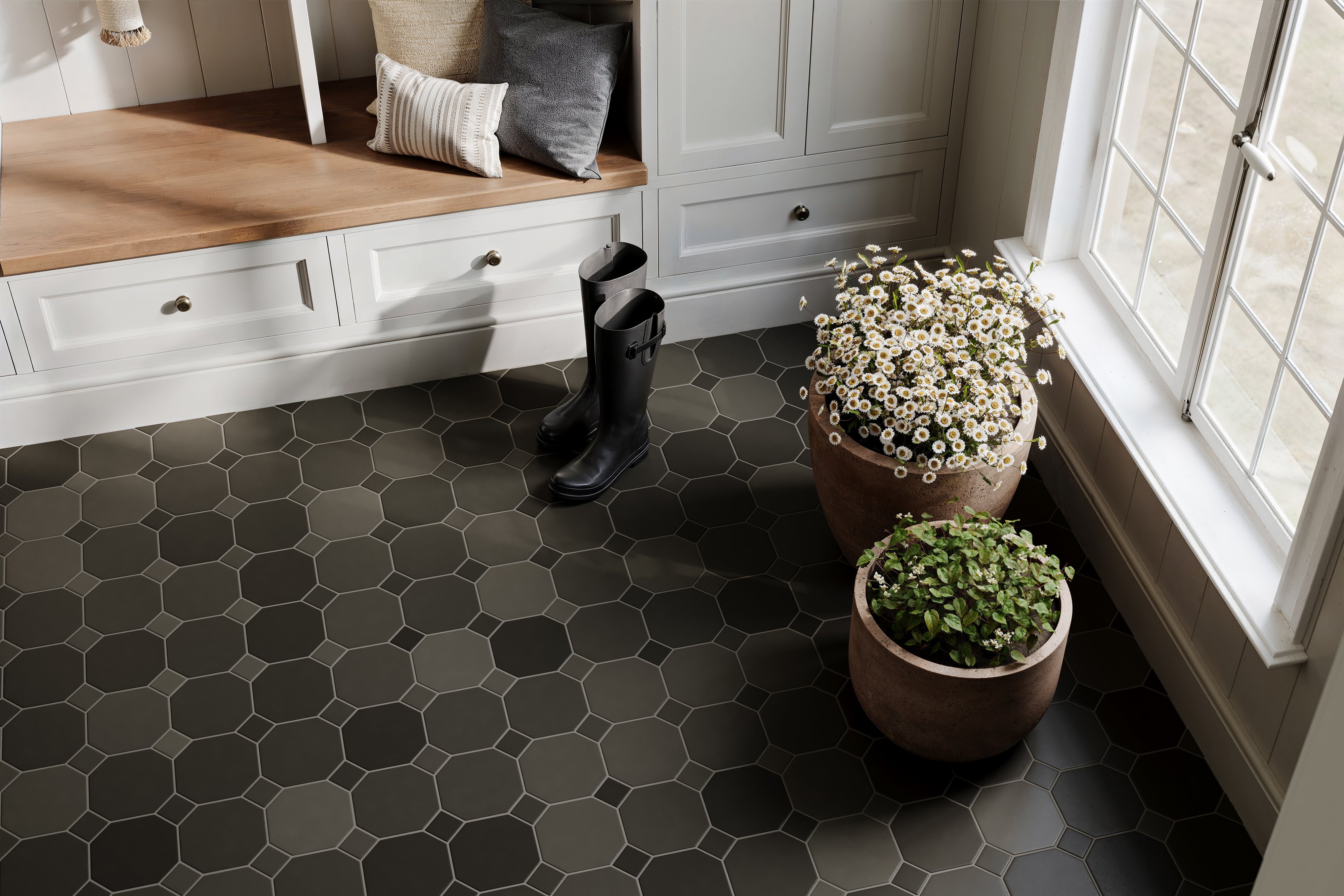 Gramercy Original Ceramic Tile in Graphite