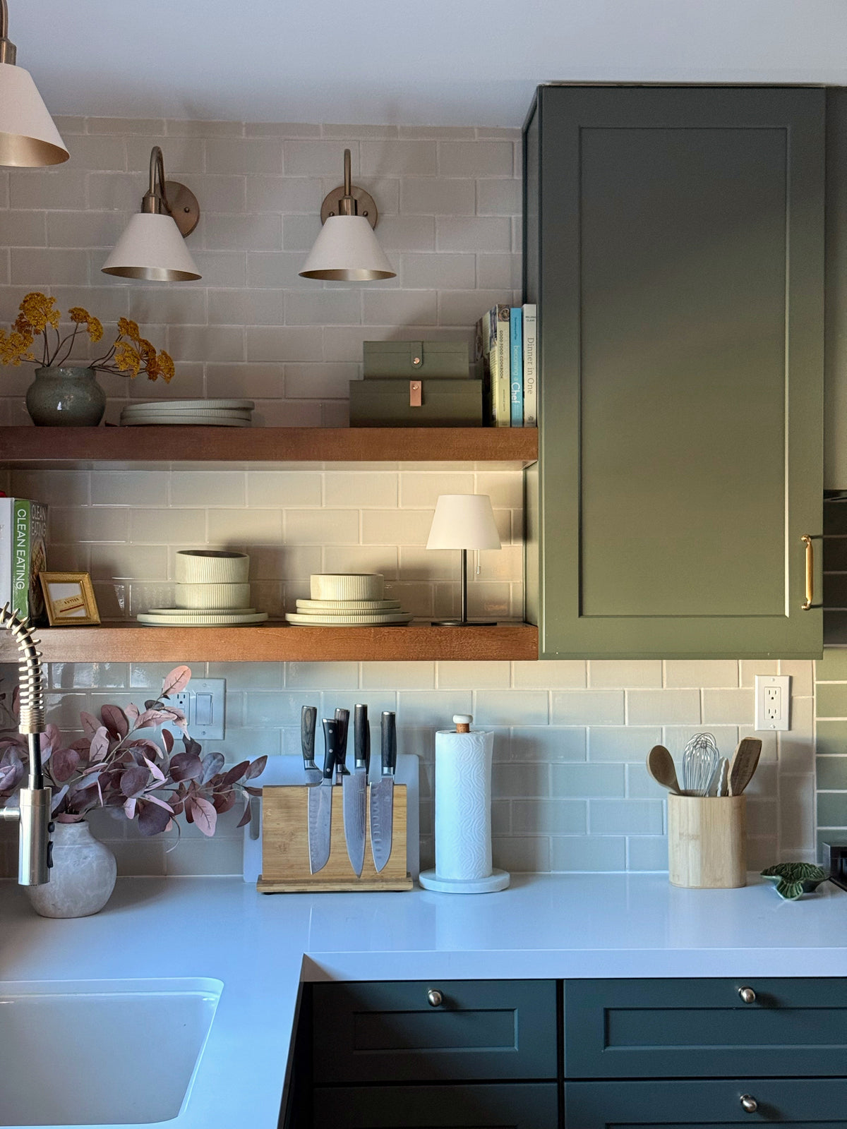 Kismet House: Cottage Kitchen Backsplash