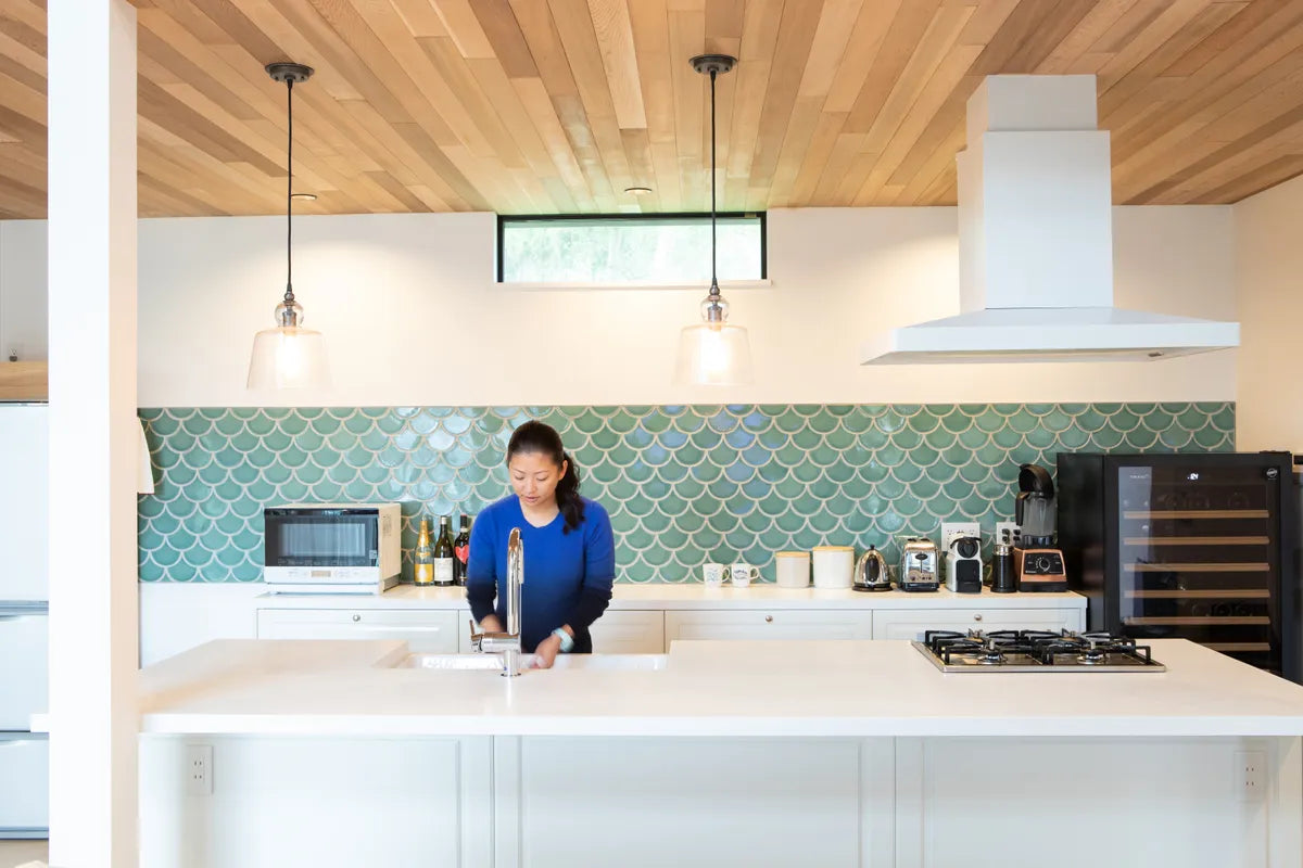 2018 Q1 Img Residential Hi Res Christi Kagiyama Japan Kitchen Backsplash Residential Ogee Drop Straight Set Ceramic Sea Foam Fc207871 1