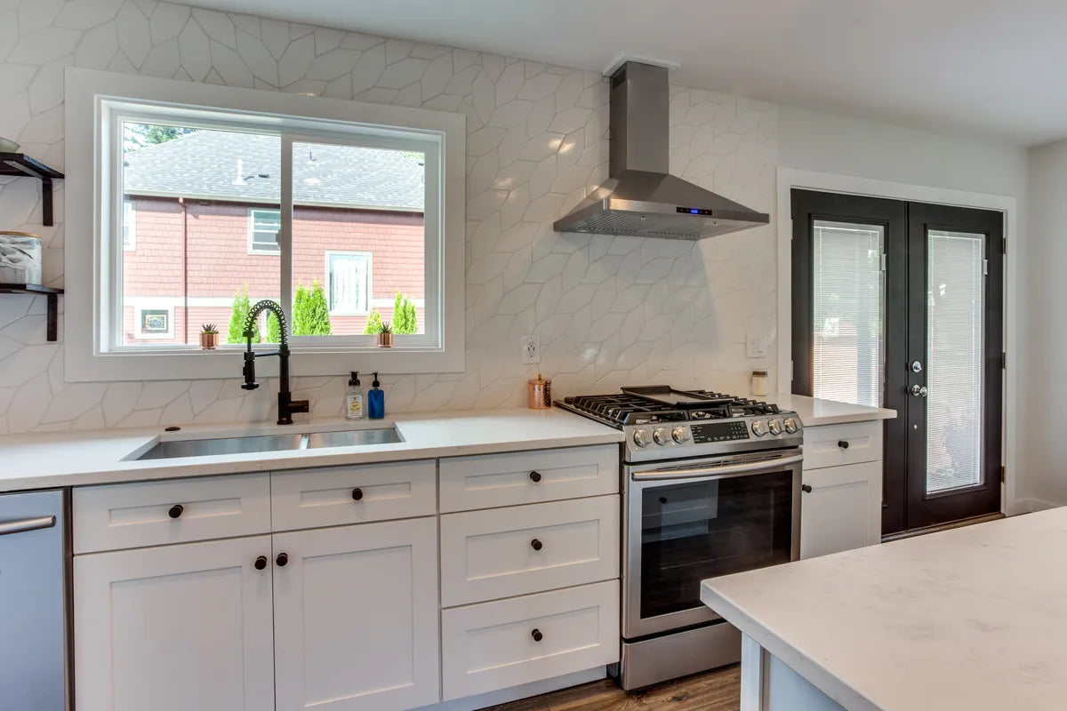 2018 Q3 Img Hi Res Rights Bridge City Contracting Residential Kitchen Backsplash Frost Picket Braid Fc239366 6