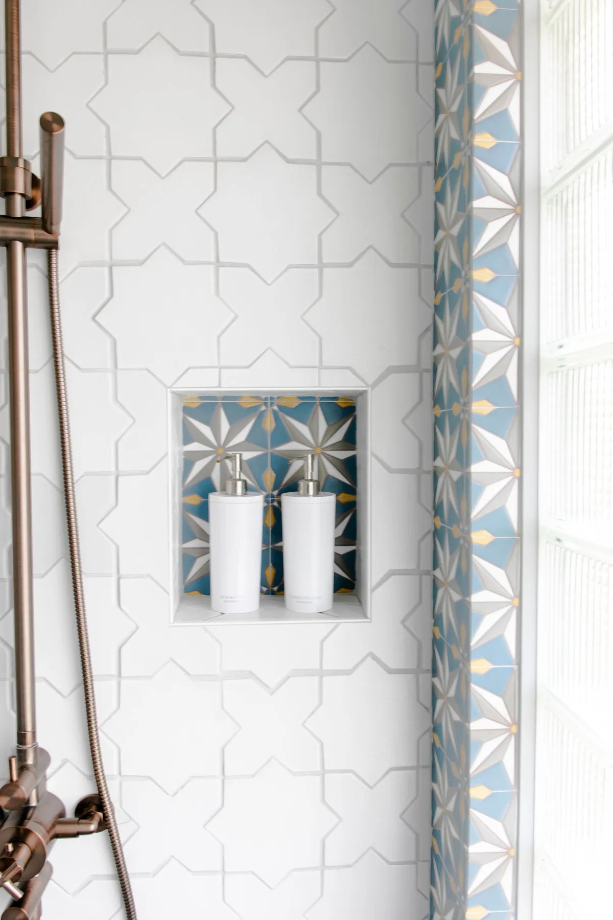 2019 Q1 Image Hi Res Full Rights Influencer Ali Hynek Photo Becky Kimball Bathroom Master Wall Floor Tile Daisy Large Star And Cross Handpainted Floor Shower Custom Vitoria Niche 3 Fc 245010