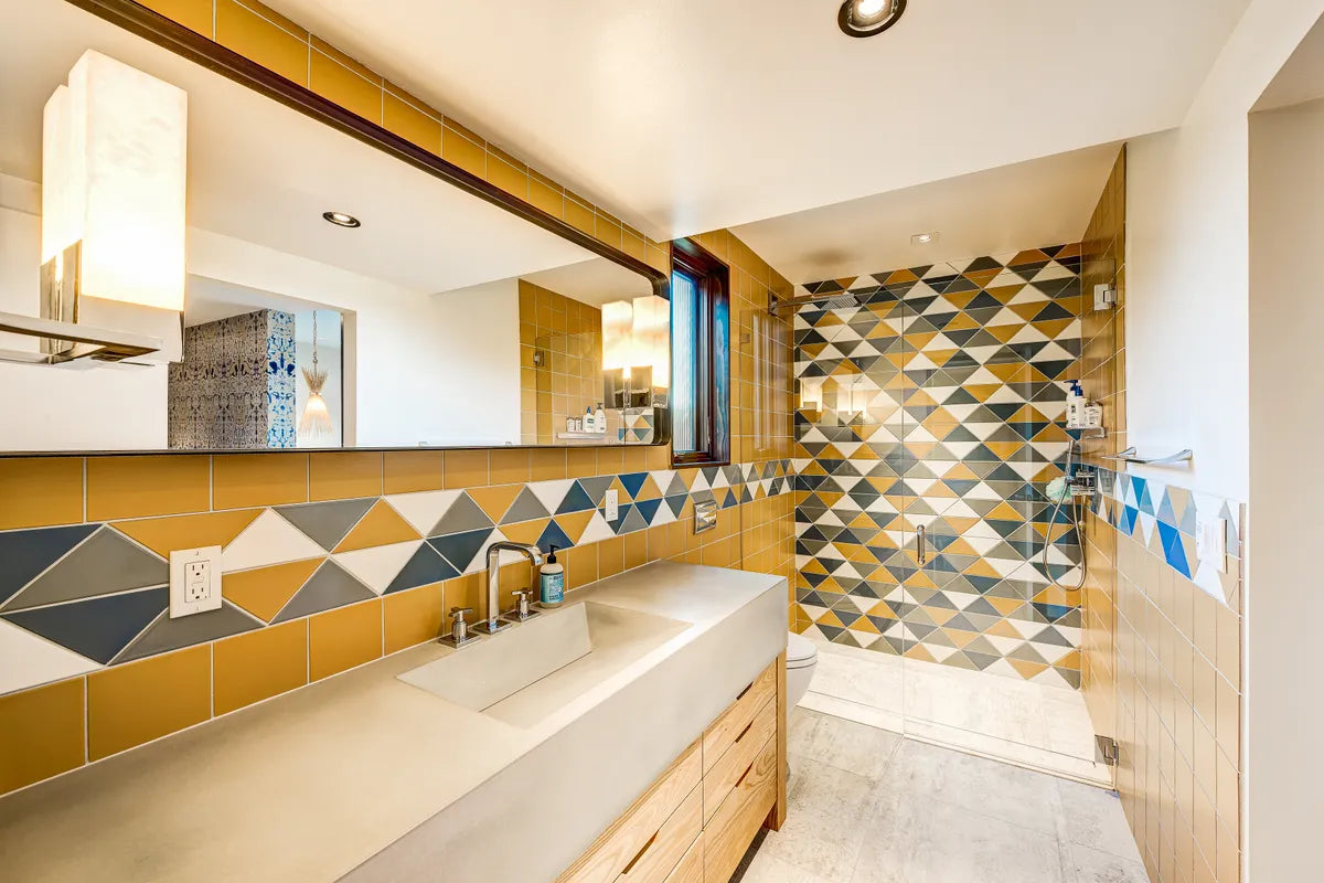 2019 Img Hi Res Rights Damskov Construction Silent J Design Tc Peterson Photo Bathroom Vanity Backsplash Accent Wall Ceramic 622 Triangle Blend Border Band Sunflower Dusty Blue Calcite Driftwood Sunflower 6X6 Straight Stack Wainscott Shower Fc292759 1