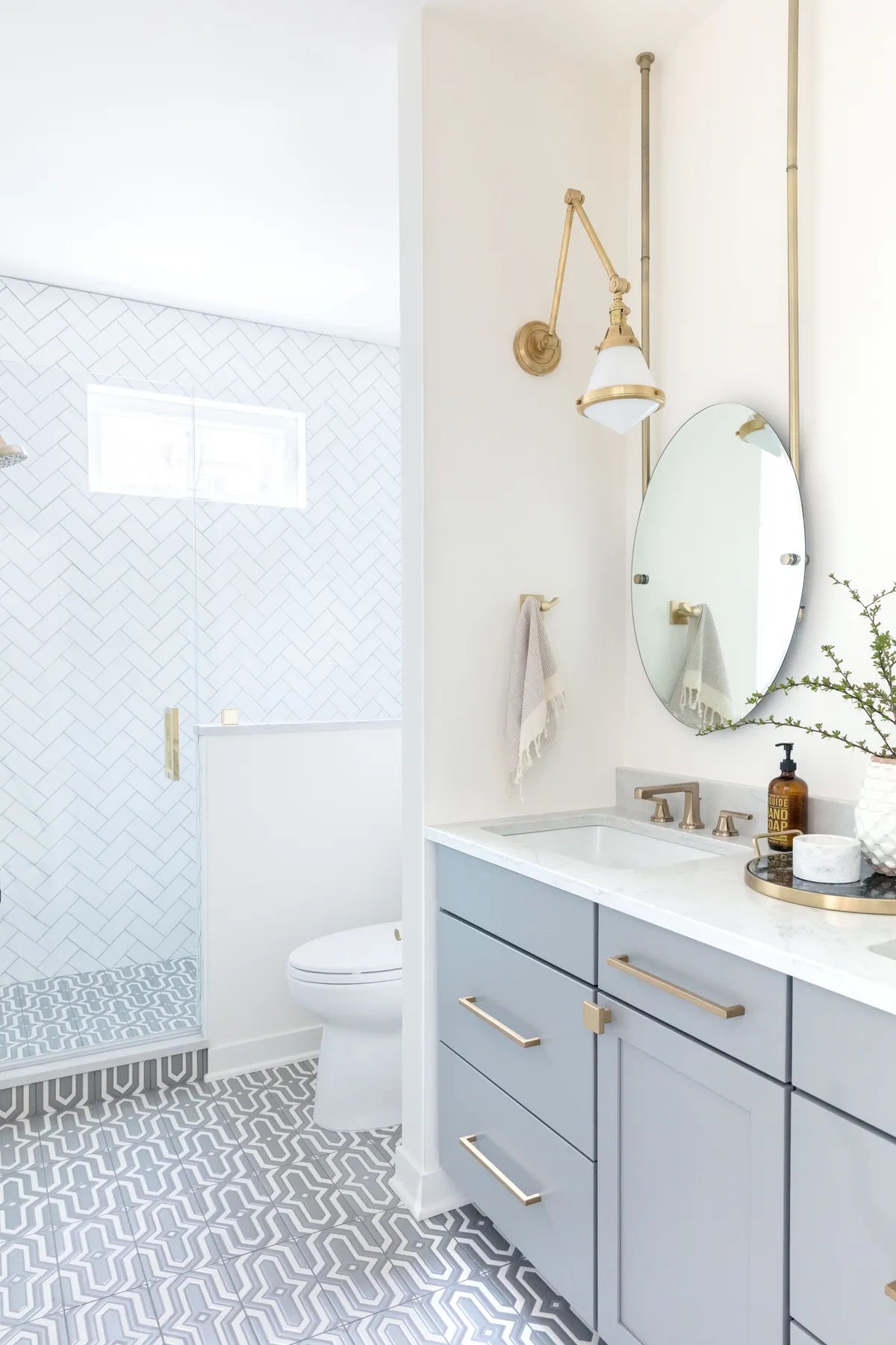 2019 img hi res rights influencer photo gray malin design kate lester interiors bathroom floor handpainted tile mazagan neutral motif shower walls 3x6 white wash herringbone FC272050 FC269995