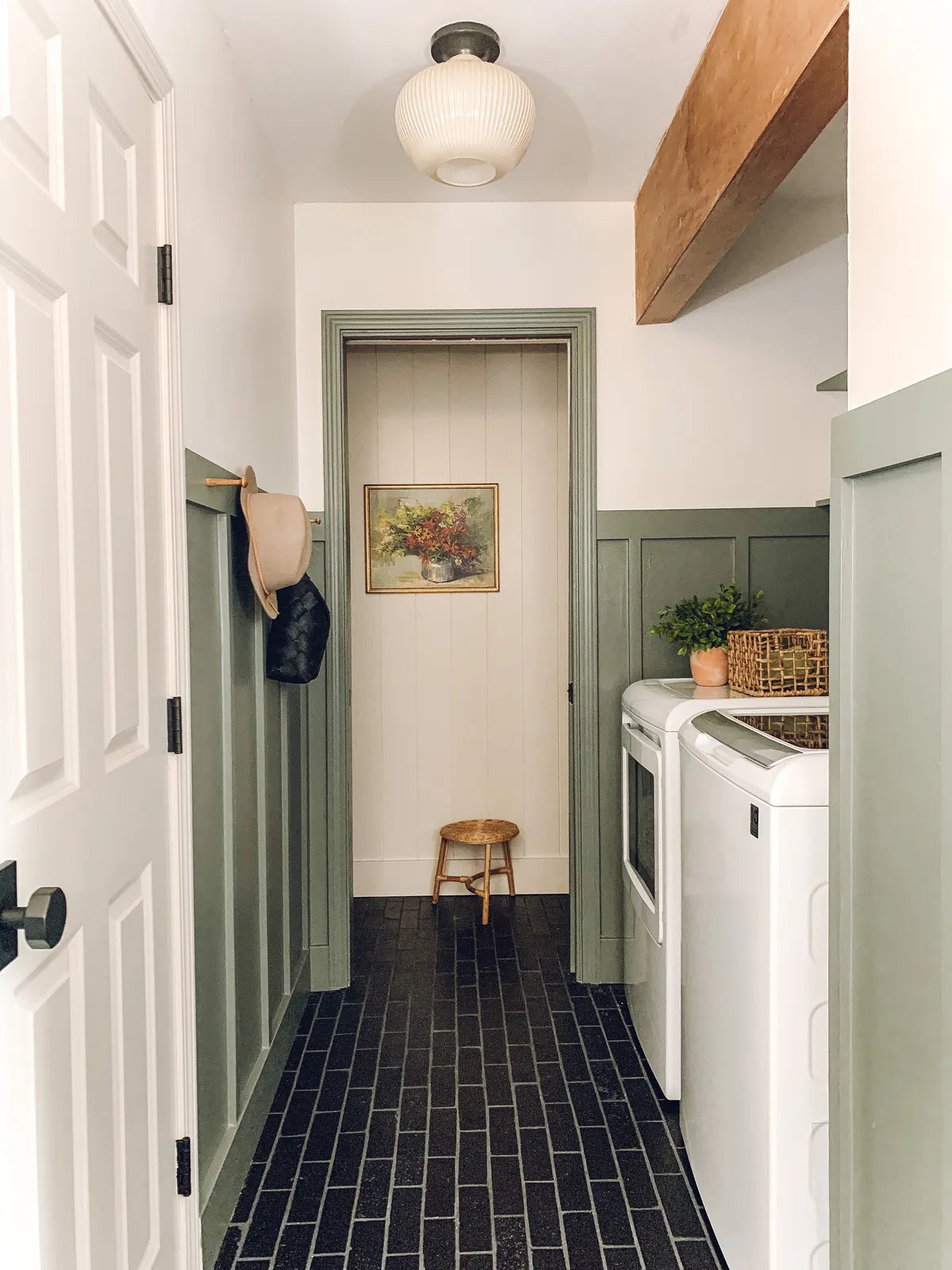 2020 Img Full Rights Influencer Valeria Jacobs Rebecca And Genevieve Bathroom Laundry Floor Brick Quick Ship Black Hills Offset Full Fc359669