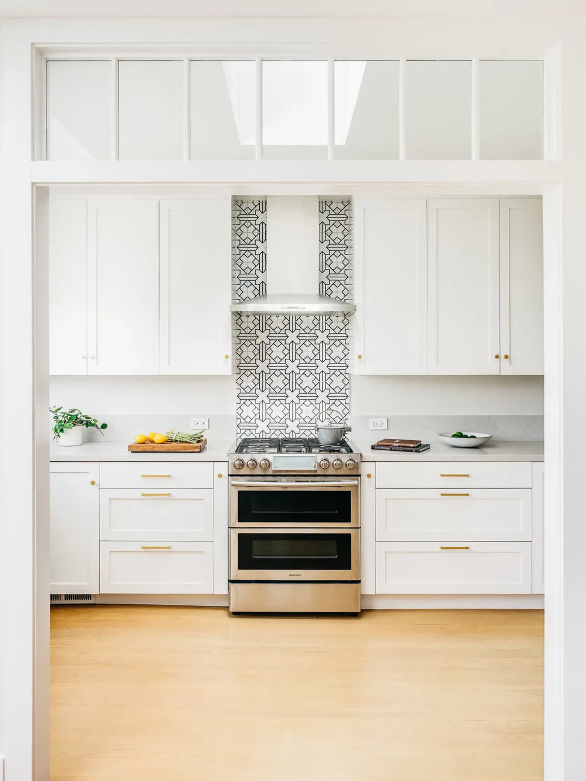 2020 Img Residential Rights Mokume Design Studio Photo Christopher Stark Kitchen Backsplash Tile Quick Ship Handpainted Moroccan Kasbah Trellis Neutral Motif Fc199694