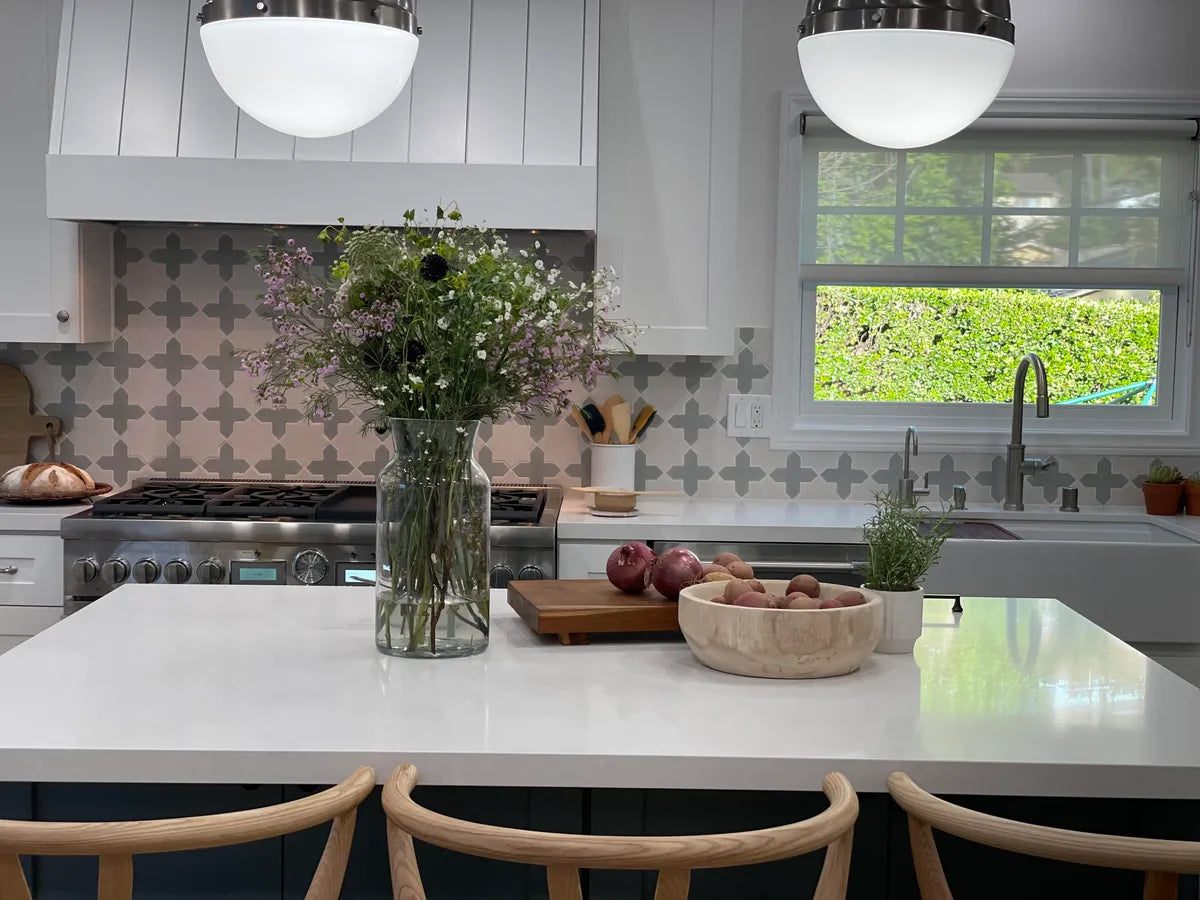 2021 IMG HI RES residential rights design claire cc interior property brothers kitchen backsplash star cross mini star frost cross mist FC 431353