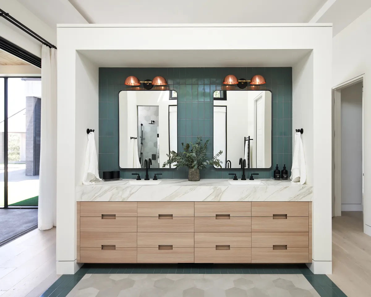 2021 hi res img residential design JL Interior Design photo thomas Kuoh rights prints digital bathroom backsplash floating vanity floor tile 3x9 flagstone vertical straight set grey grout FC 323101 1