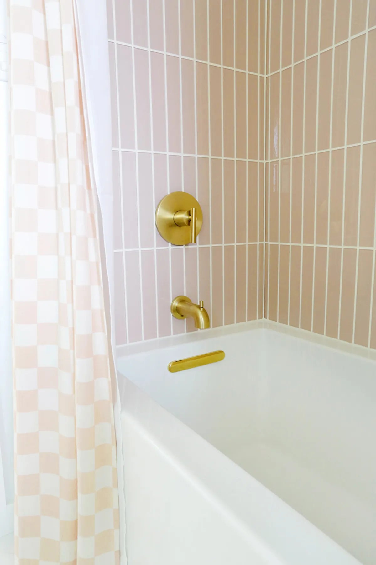 2022 IMG hi res influencer rights Laura Gummerman photo bathroom floor shower 2x12 rosy finch straight calcite 3x12 herringbone FC 475385 6