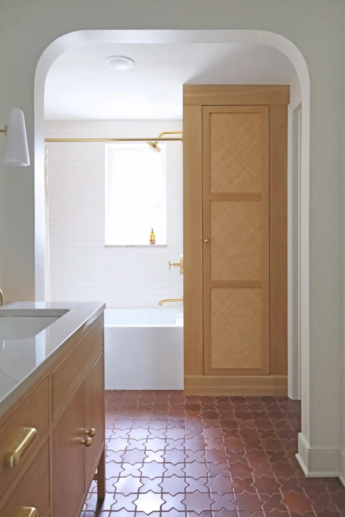 2022 img hi res full rights residential photo design plural design studio bathroom floor tile mini star and cross antique white grout FC 407104 5