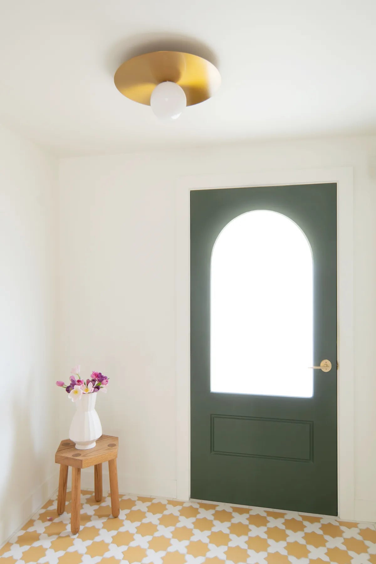 2022 img hi res residential web social only design Sooetsun photo entryway star mini sunflower cross mini Feldspar 1x6 feldpsar FC474894 1