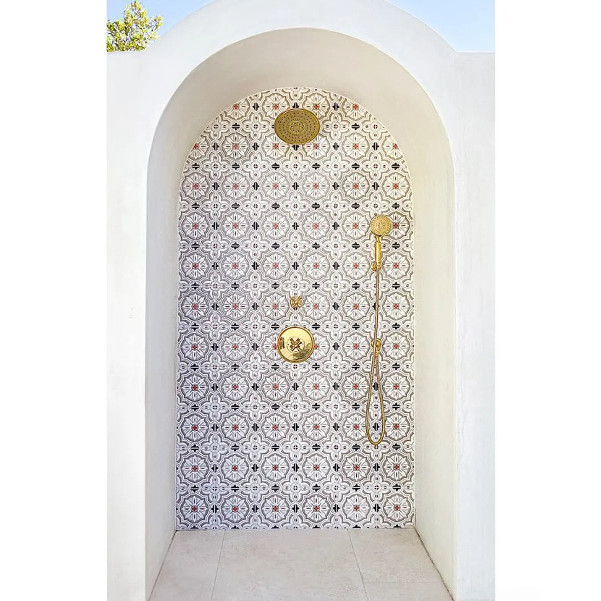 2022 img lo res residential design Chelsea Design and construction photo outdoor shower FC419261 fc419264 1