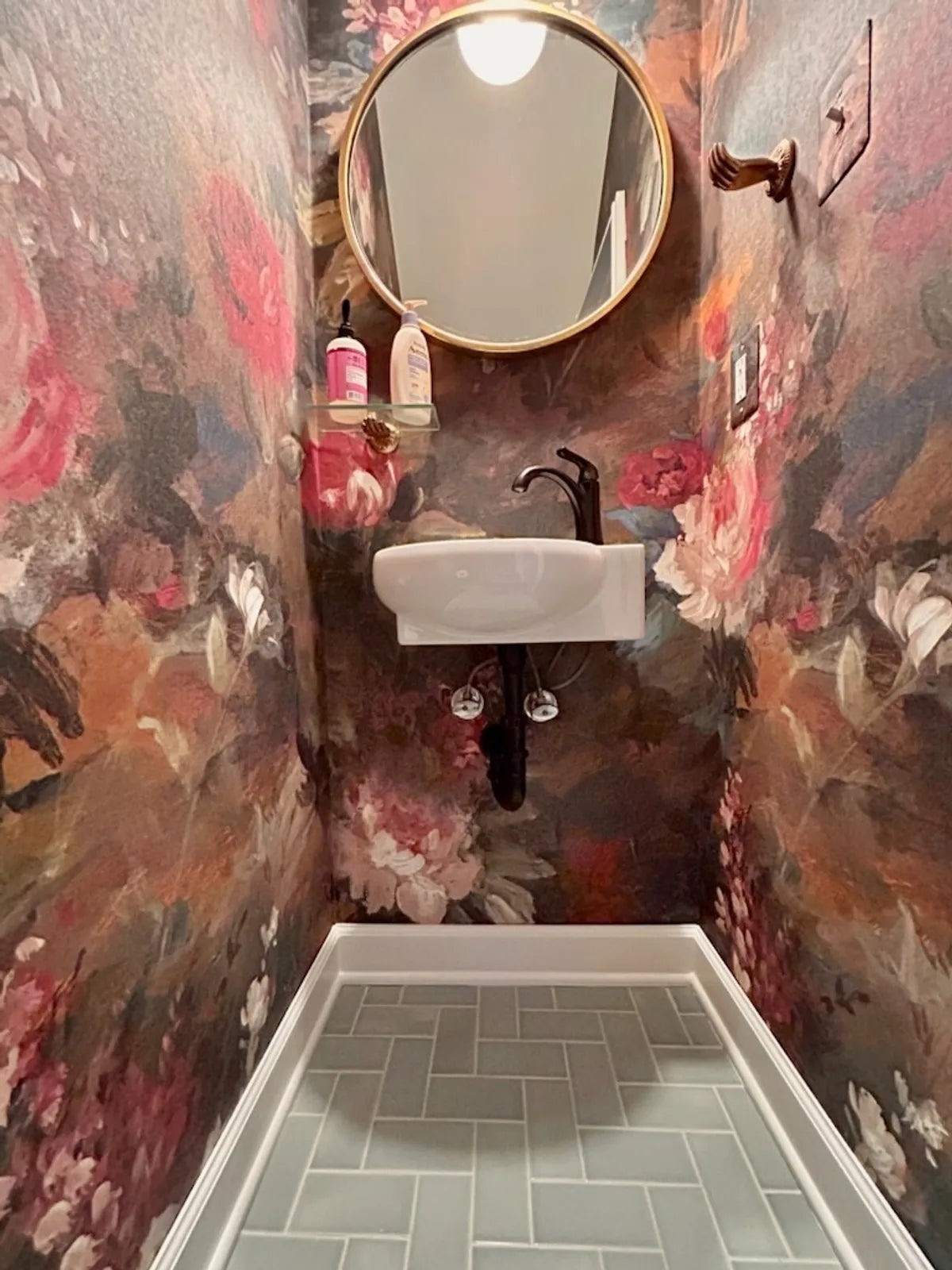 2022 img phone photo design photo ashley sprecher bathroom floor 3x6 hood river herringbone pattern FC623338 1