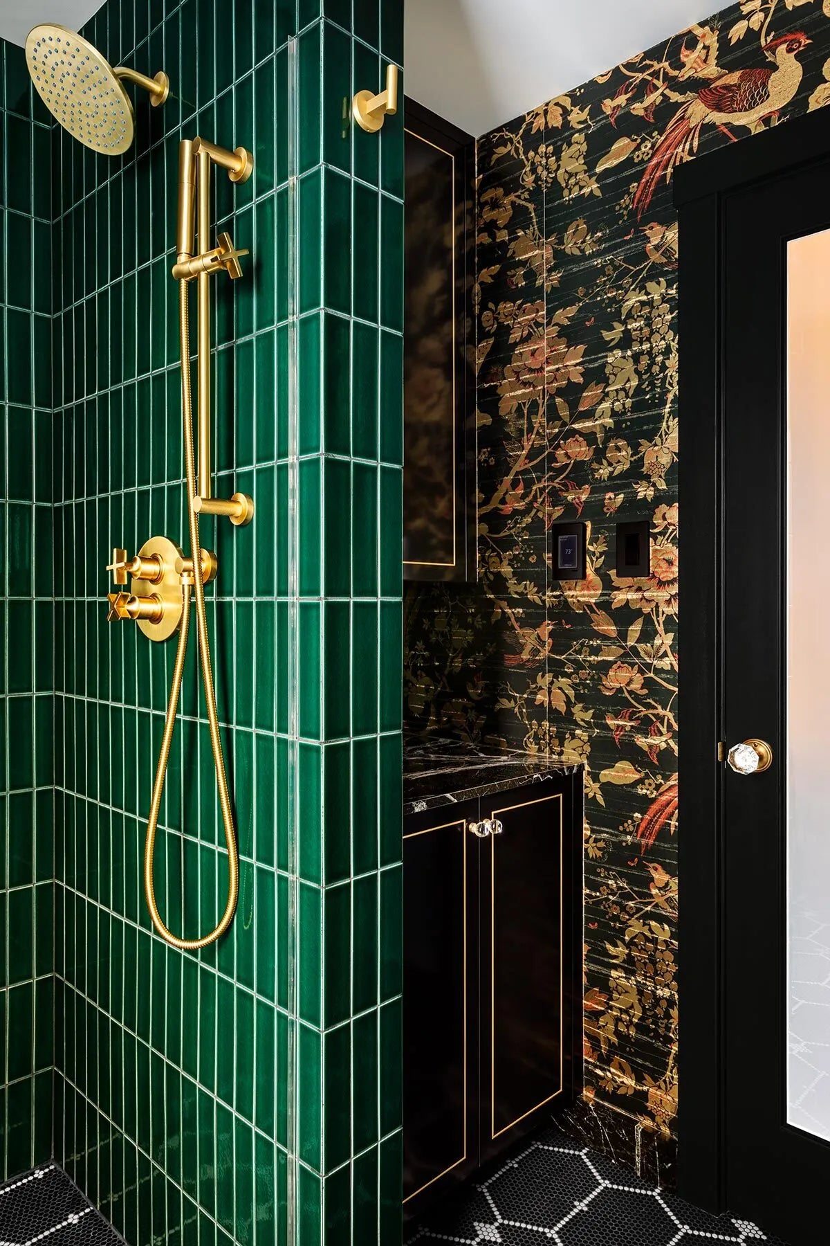 Art deco green shower tile 1