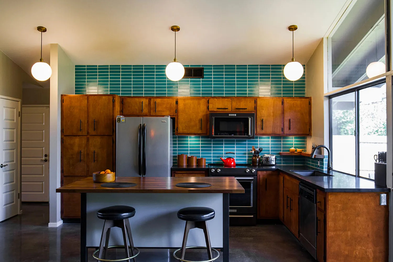 2017  Q3 Image Residential  Robert  Maurer Kitchen Backsplash Tile Straight Set Fluorite 2X8 Full 2