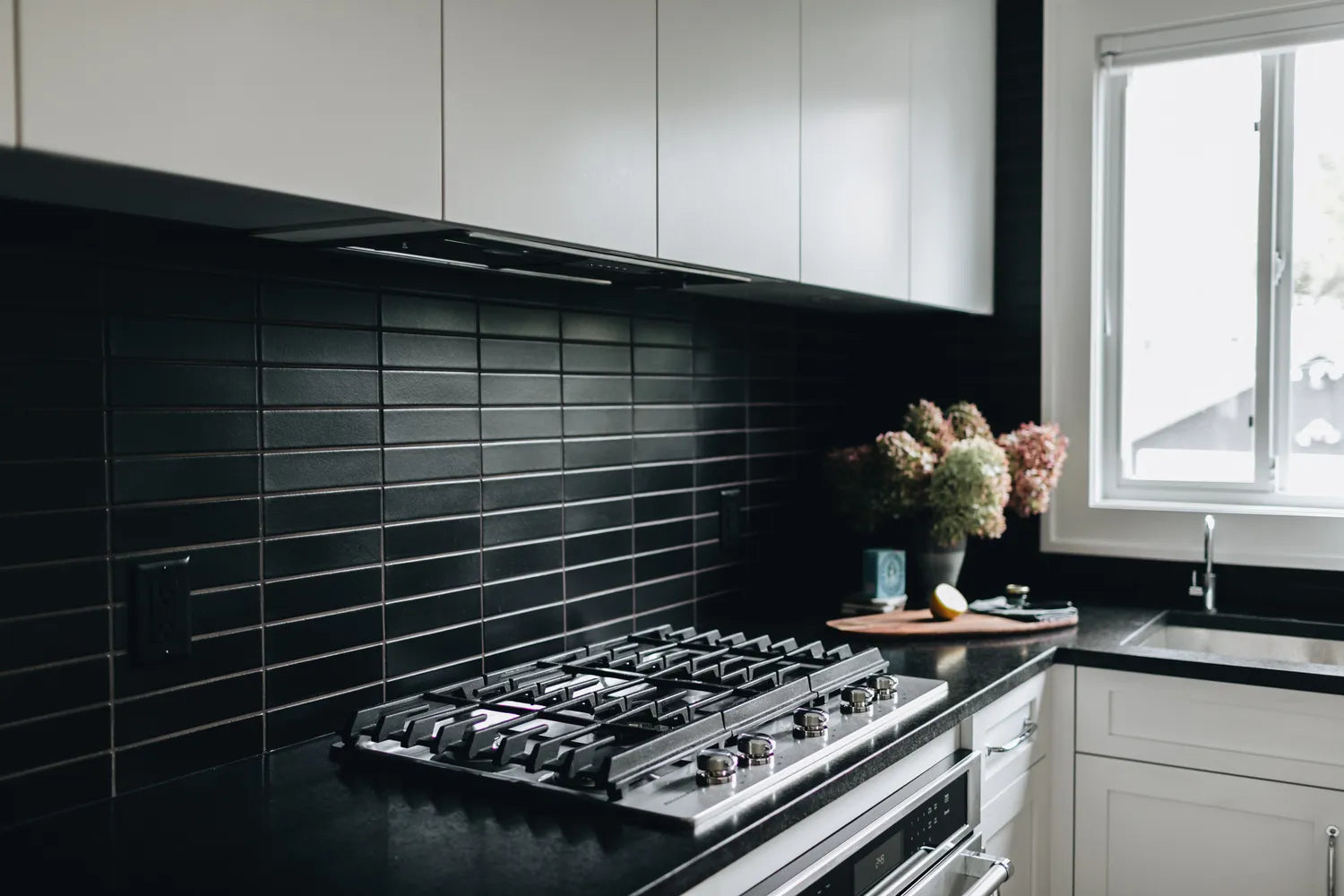 2017 Q2 Img Hi Res Rights Jennifer Jorgenson Design Redebu Builders Ceramic Kitchen Backsplash 2X8 Basalt Straight Stack Glazed Edge Trim Fc188858 3