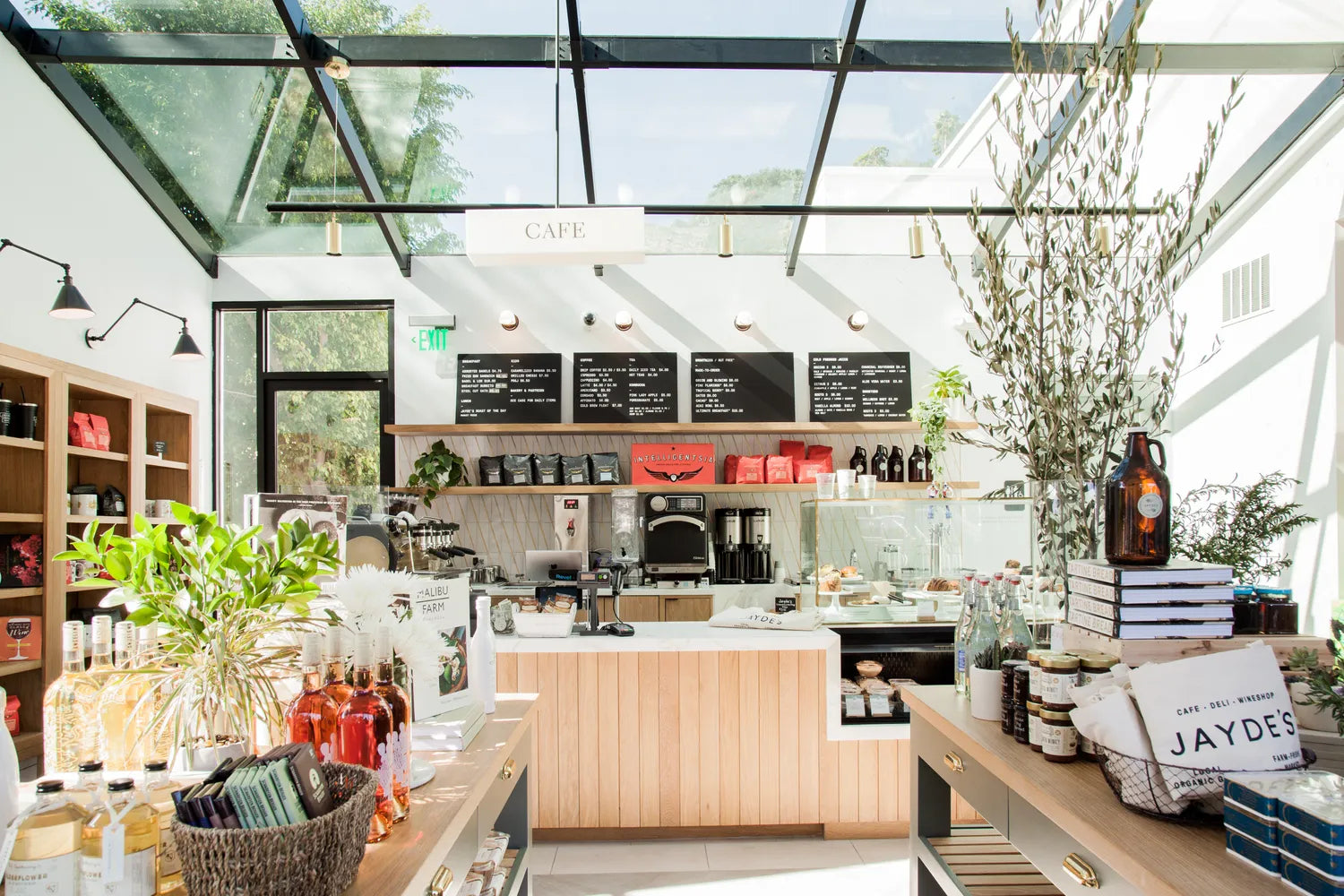 2018 Q3 Image Commercial Design Project M Plus Jaydes Market Grocery Store Cafe Backsplash Tile Scalene Triangle Stacked Brass Inlay Daisy Full Fc 185726