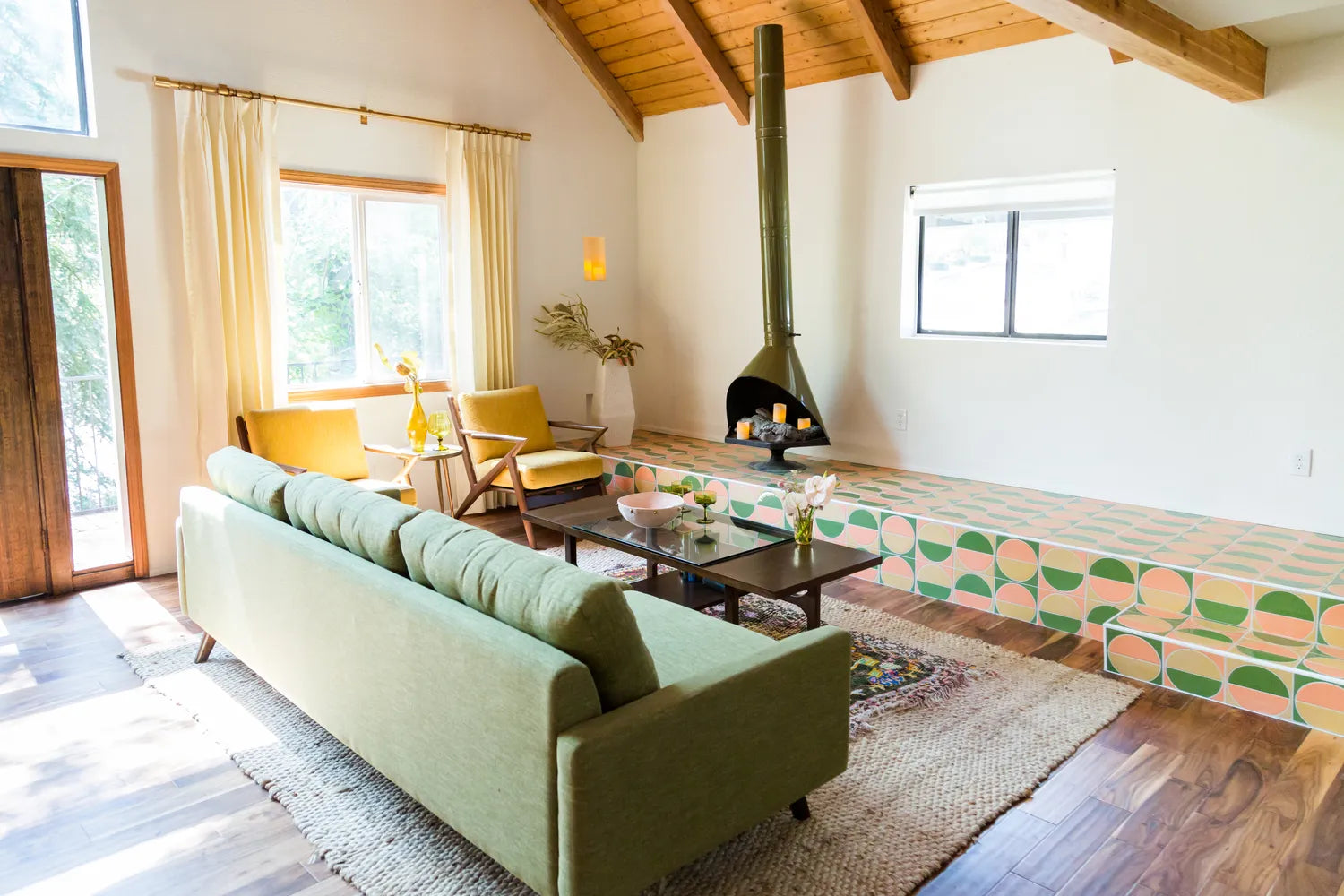 2018 Q3 Image Residential Influencer Kitchy Kitchen Claire Thomas Living Room Fireplace Hearth Handpainted Agrarian Harvest Custom Full 2 Fc 223504