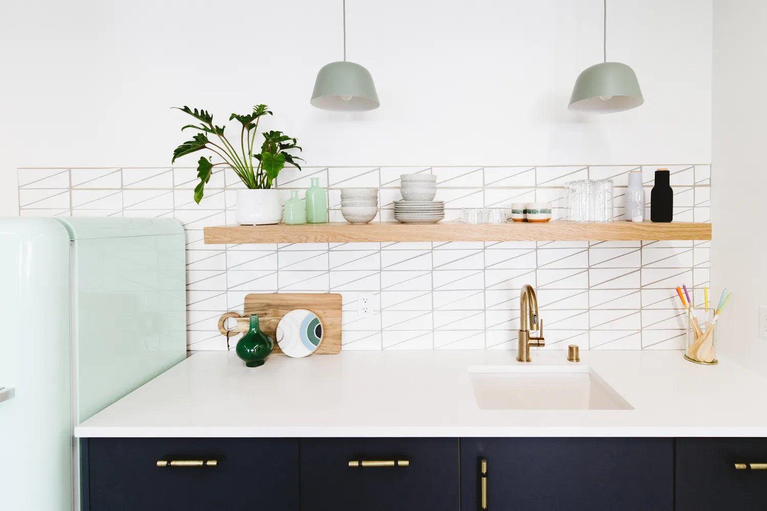 2018 Q2 Img Hi Res Full Rights Amy Vroom Designer Meghan Klein Photographer Residency Bureau Commercial Ceramic Backsplash Certain Standard Scalene Right Triangle Calcite Fc217161 6