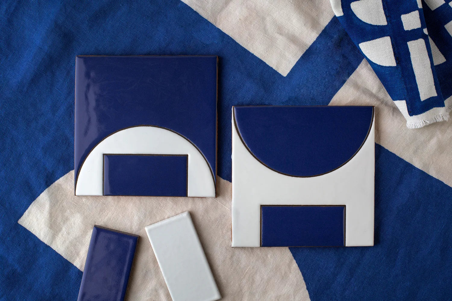 Block Shop Inspo Dot Dash Lapis Motif 1