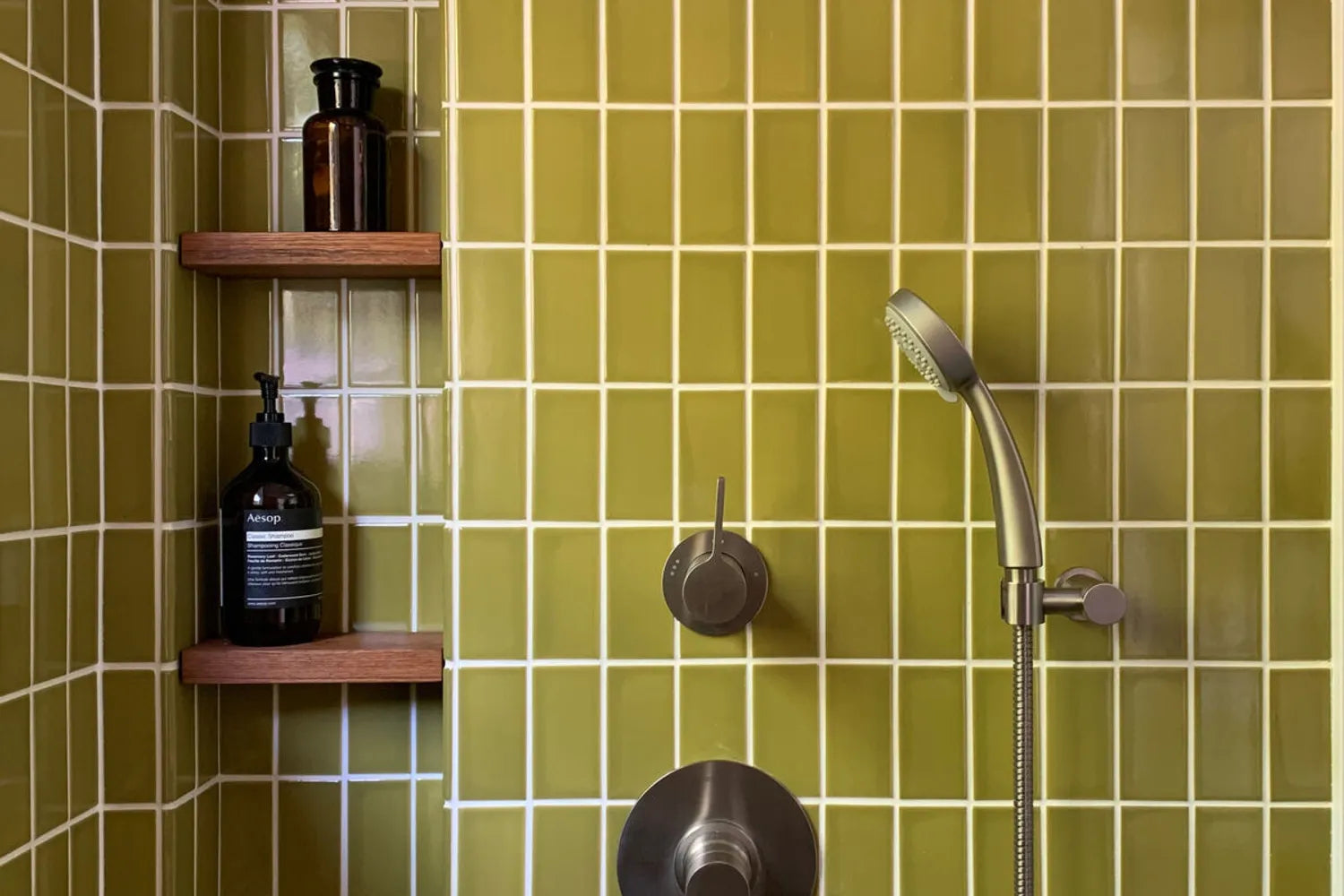 Straight Set Pattern Midcentury Green Tile Shower