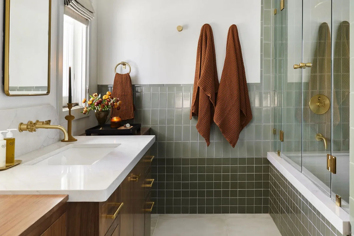 Craftsman bathroom two tone tile