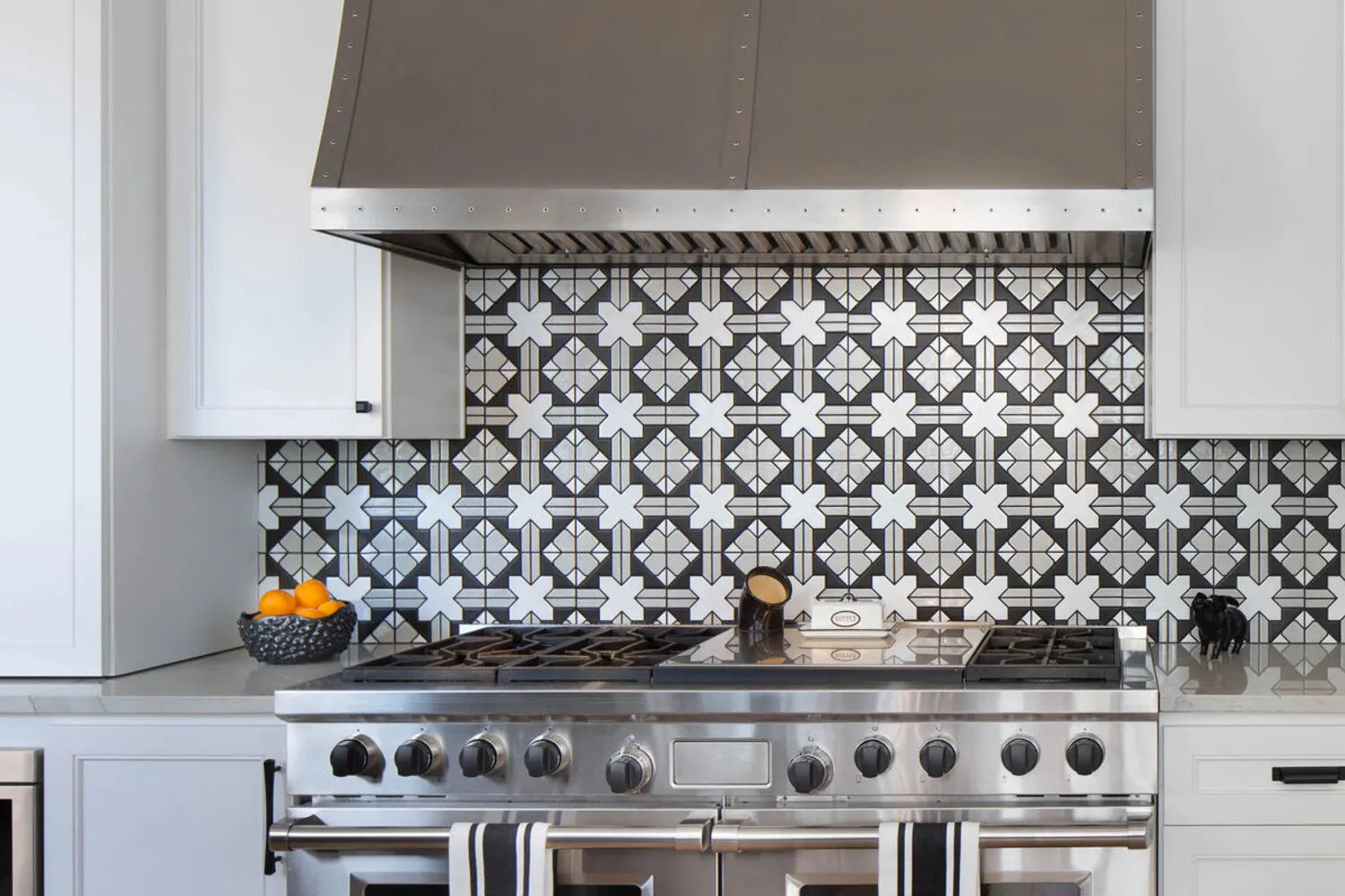 Black and white backsplash
