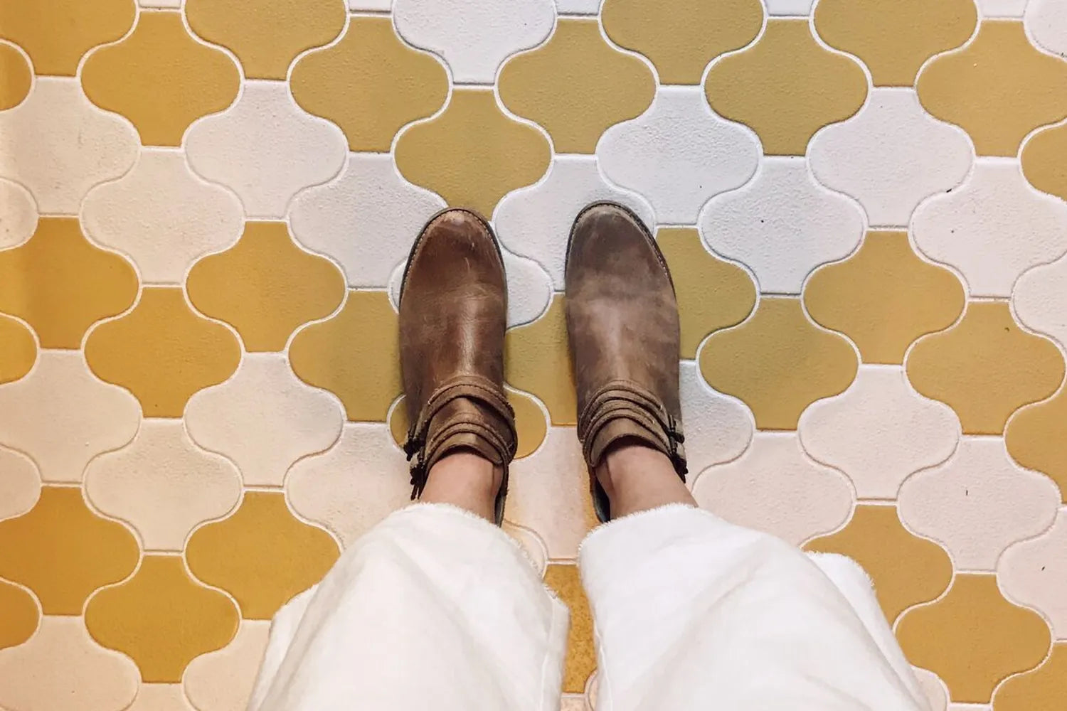 Entryway tile yellow and white paseo floor