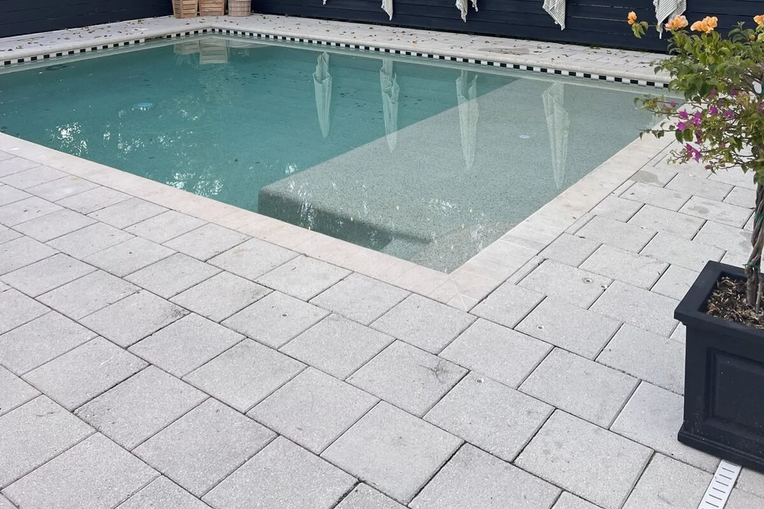 Modern pool waterline tile ideas