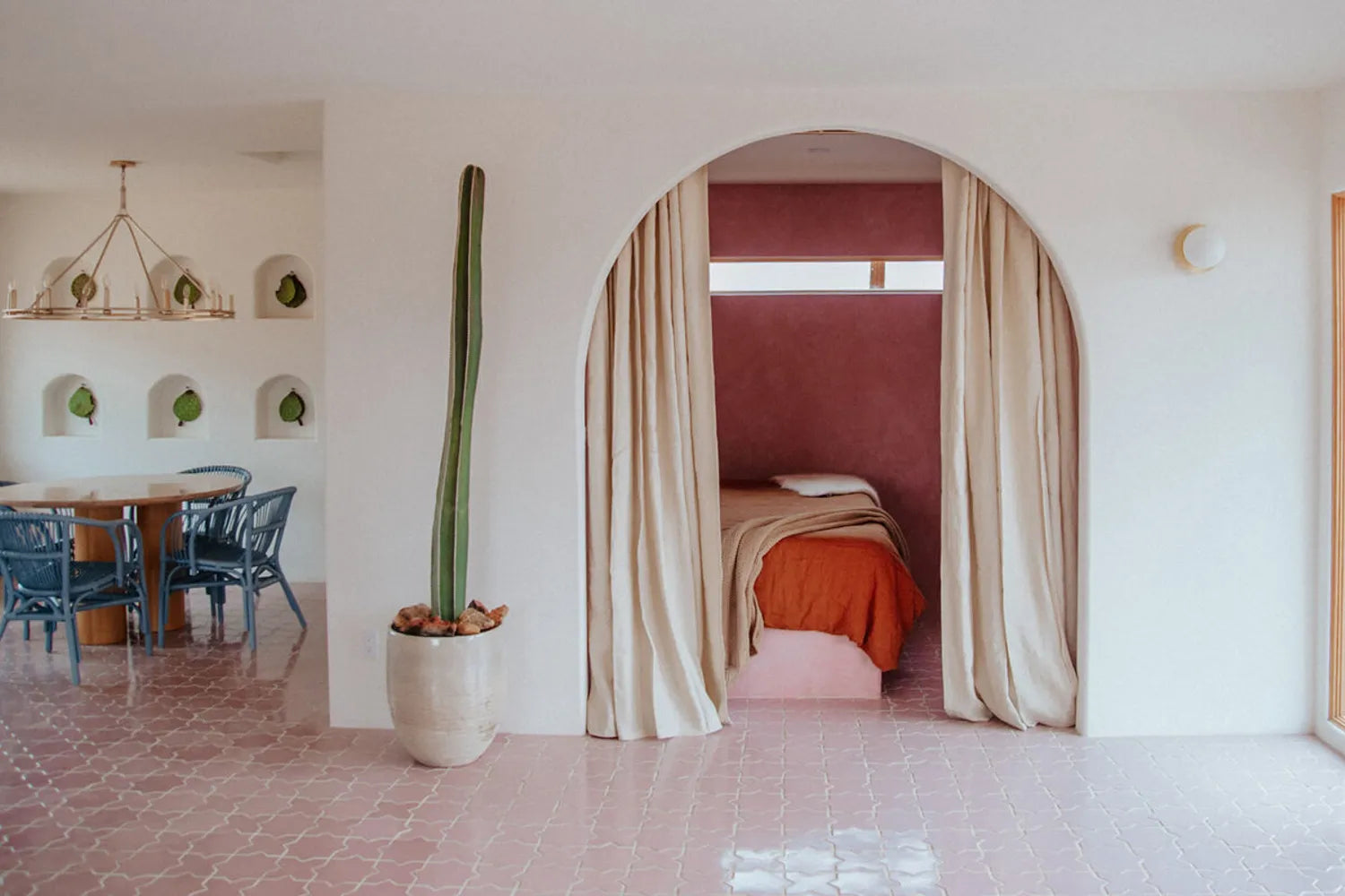 Moroccan style Claire Thomas Casa Cabin Living Room