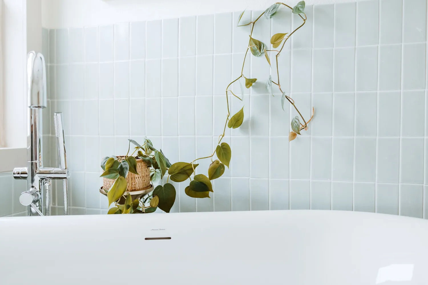 Subway tile bathroom salton sea