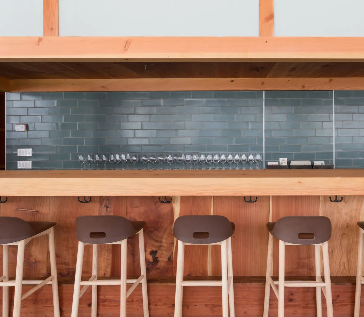 4X12  Bar   Commercial   Flagstone   Offset  Restaurant   The  Perennial 3