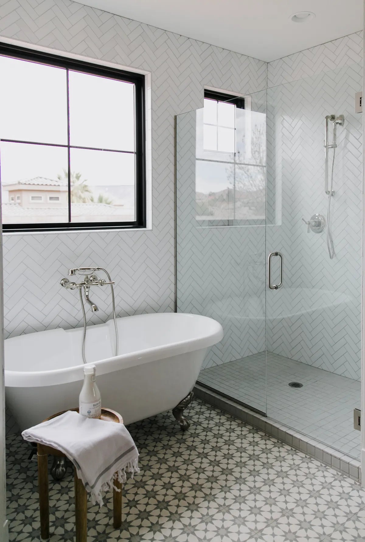 2018 Q1 Image Residential Influencer Becki Owens Spec House Bathroom Wall Tile Foundations 2X6 Herringbone White Wash 2X2 Fresh Linen Shower Pan Floor
