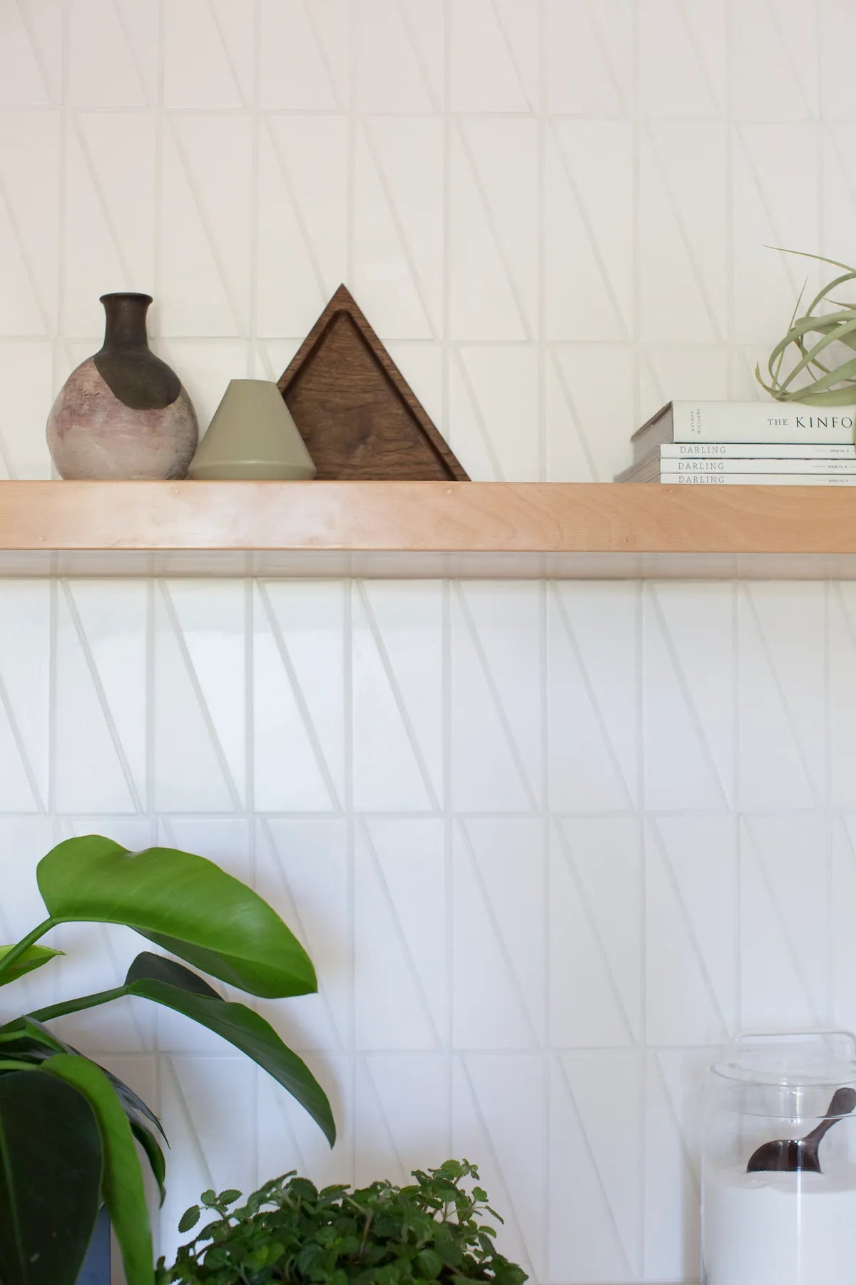 2018 Q2 Image Residential Turlock Showhouse Carnegie Arts Designer Dani Boyd Photographer Michelle Drewes Laundry Room Backsplash Tile Scalene Triangle Sugar Detail 2