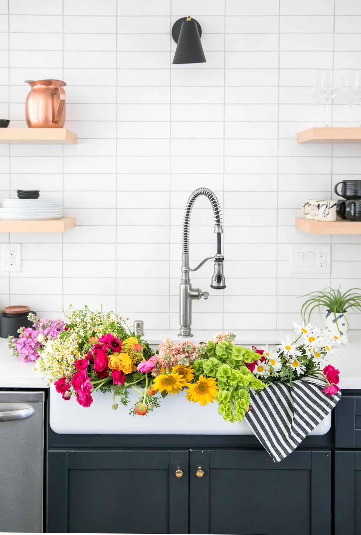 2018 Q2 Image Residential Influencer Jillian Clark 100 Layer Cake Scott Clark Photo Kitchen Backsplash Tile Straight Set White 3X9 Sugar Open With Flowers