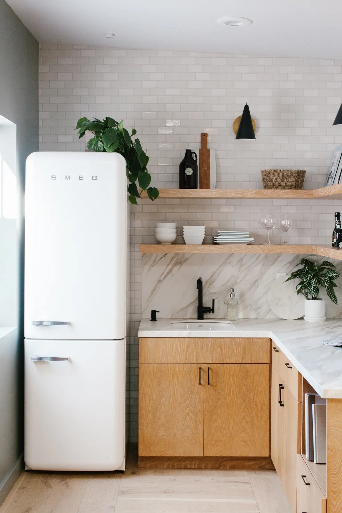 2018 Q3 Image Commercial Design Project M Plus Jaydes Market Grocery Store Kitchen Backsplash Tile Offset Halite Tusk 2X4 Fc 185726