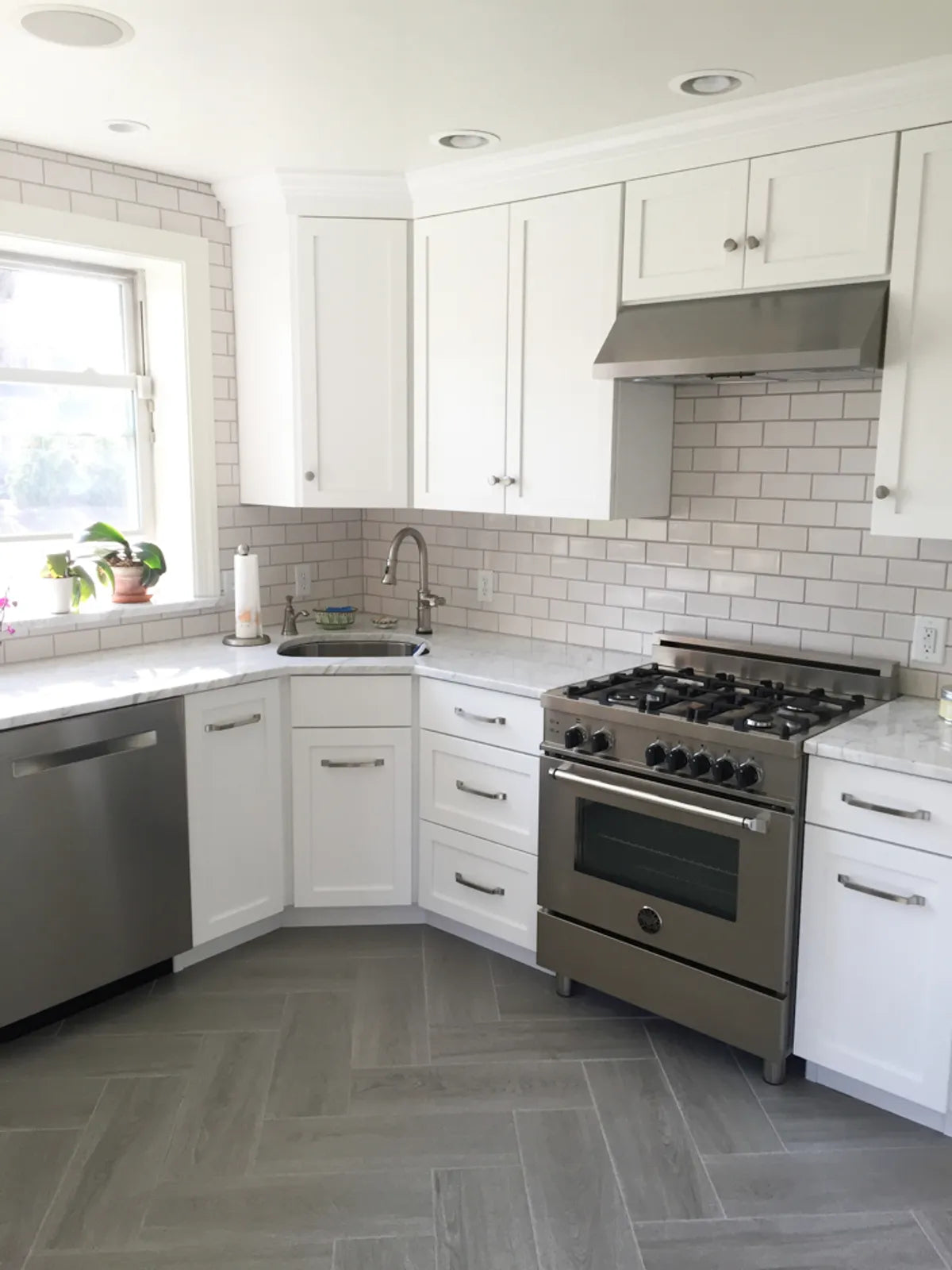 3X6  Kitchen  Offset  Subway Tile  Tile  Tusk  Whites 2