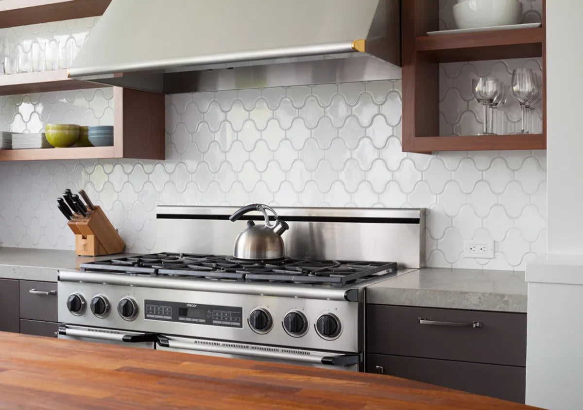 Kitchen   Installation   Malcolm  Fearon  Bliss  Images    All  Rights  Reserved   Paseo   Residential   Tile   White  Gloss   Whites 3
