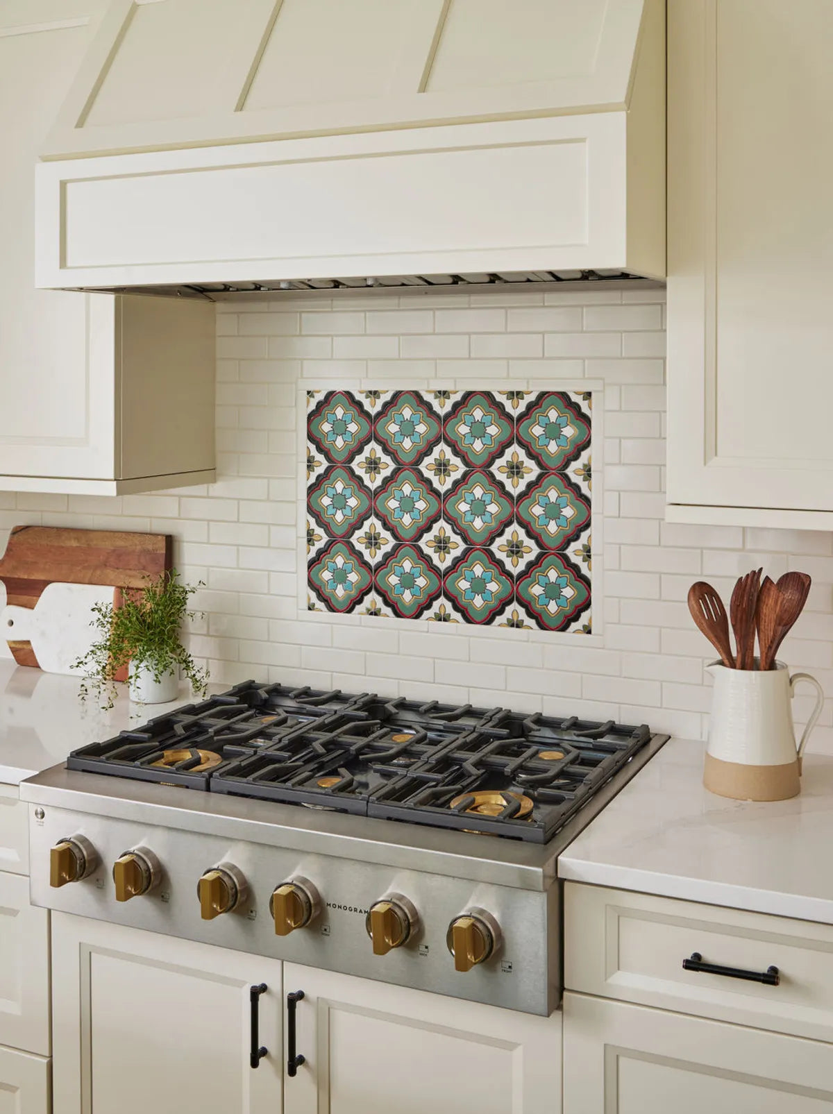 New traditional kitchen backsplash white tile handpainted tile 4