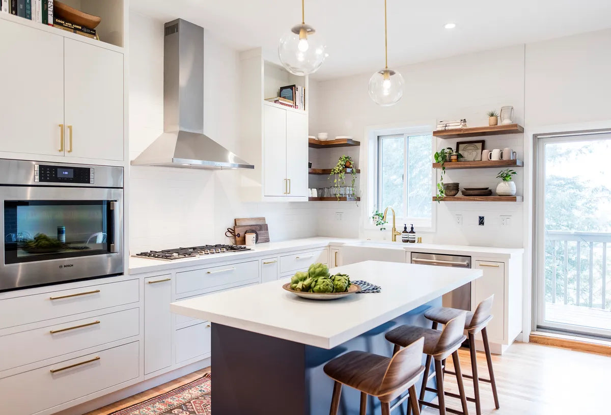 Q1 2017 Image Residential Kristen Pena Kitchen Backsplash Full View Tile 3X6 Subway Calcite