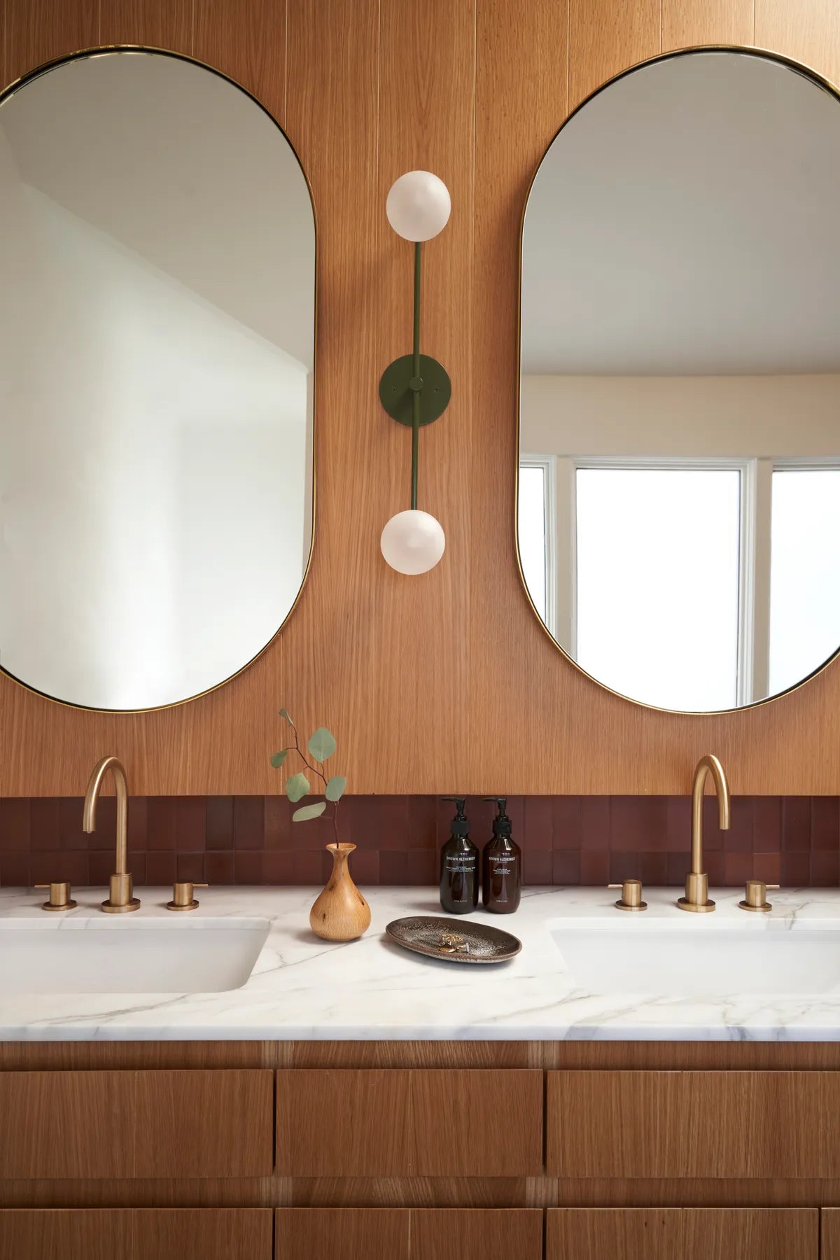 Scandinavian Bathroom brown tile 2