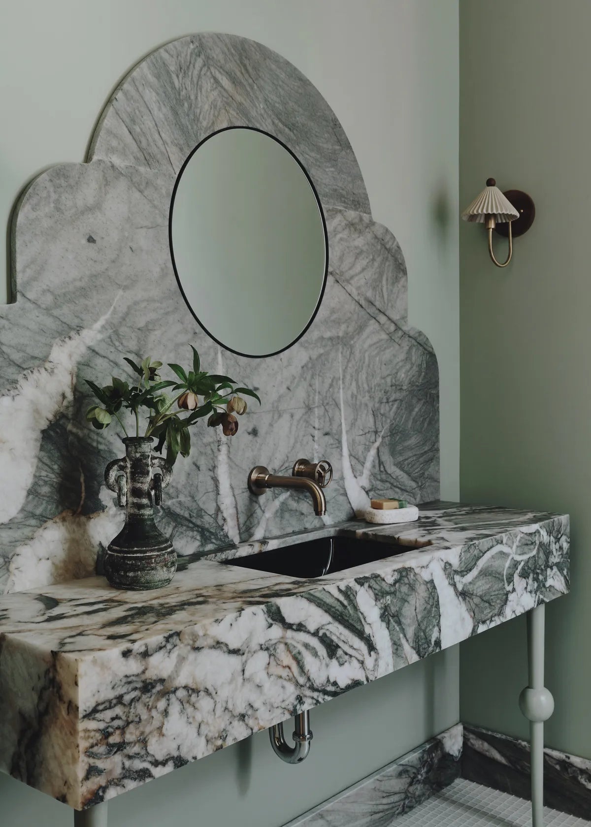 Traditional white mosaic glass floor tile