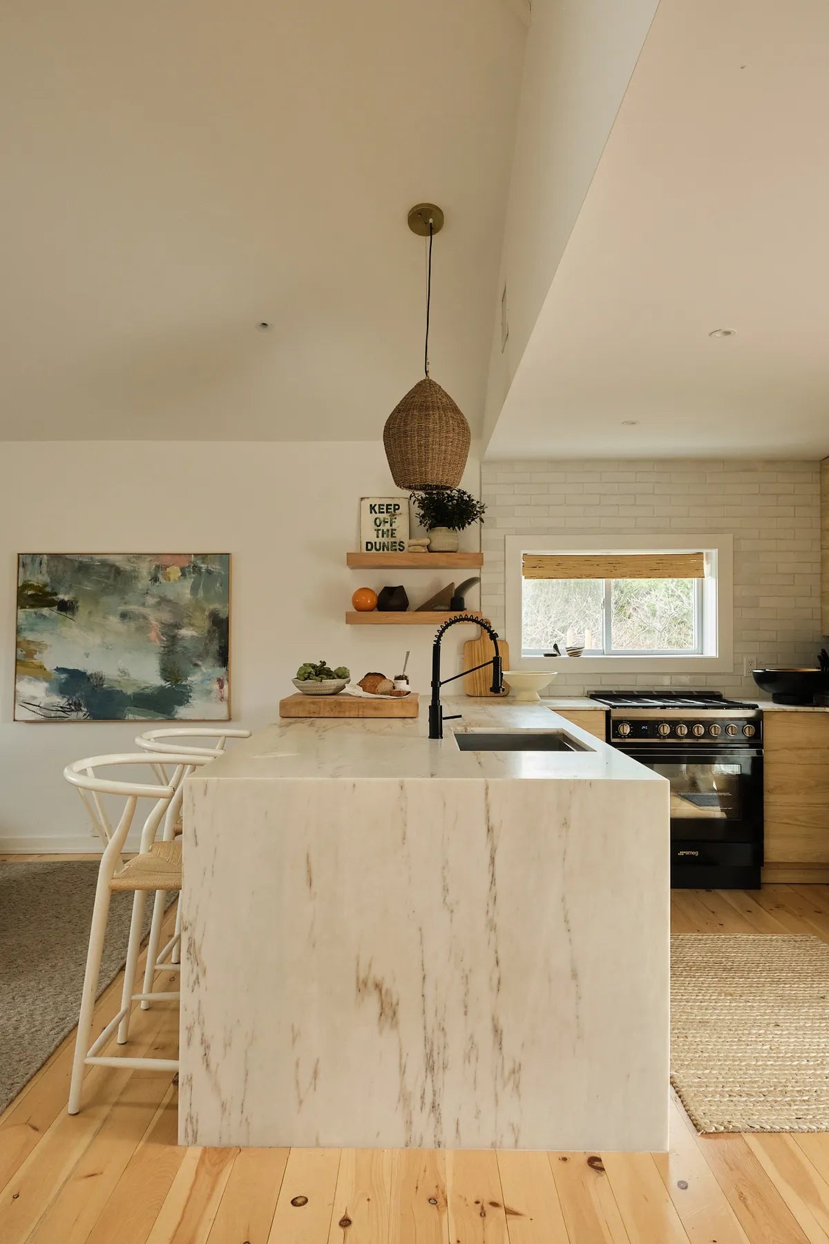 Kitchen brick white backsplash 1