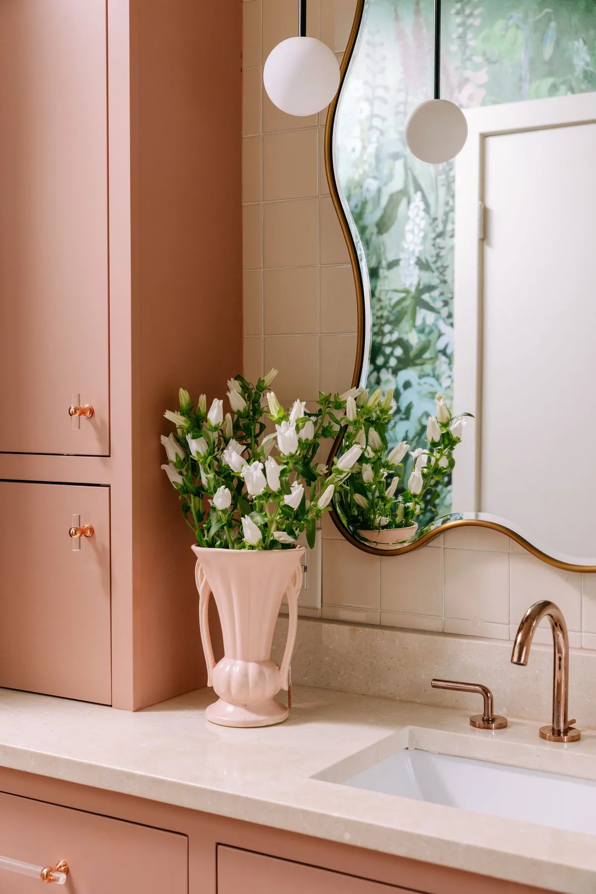 Modern bathroom square backsplash beige tile 1