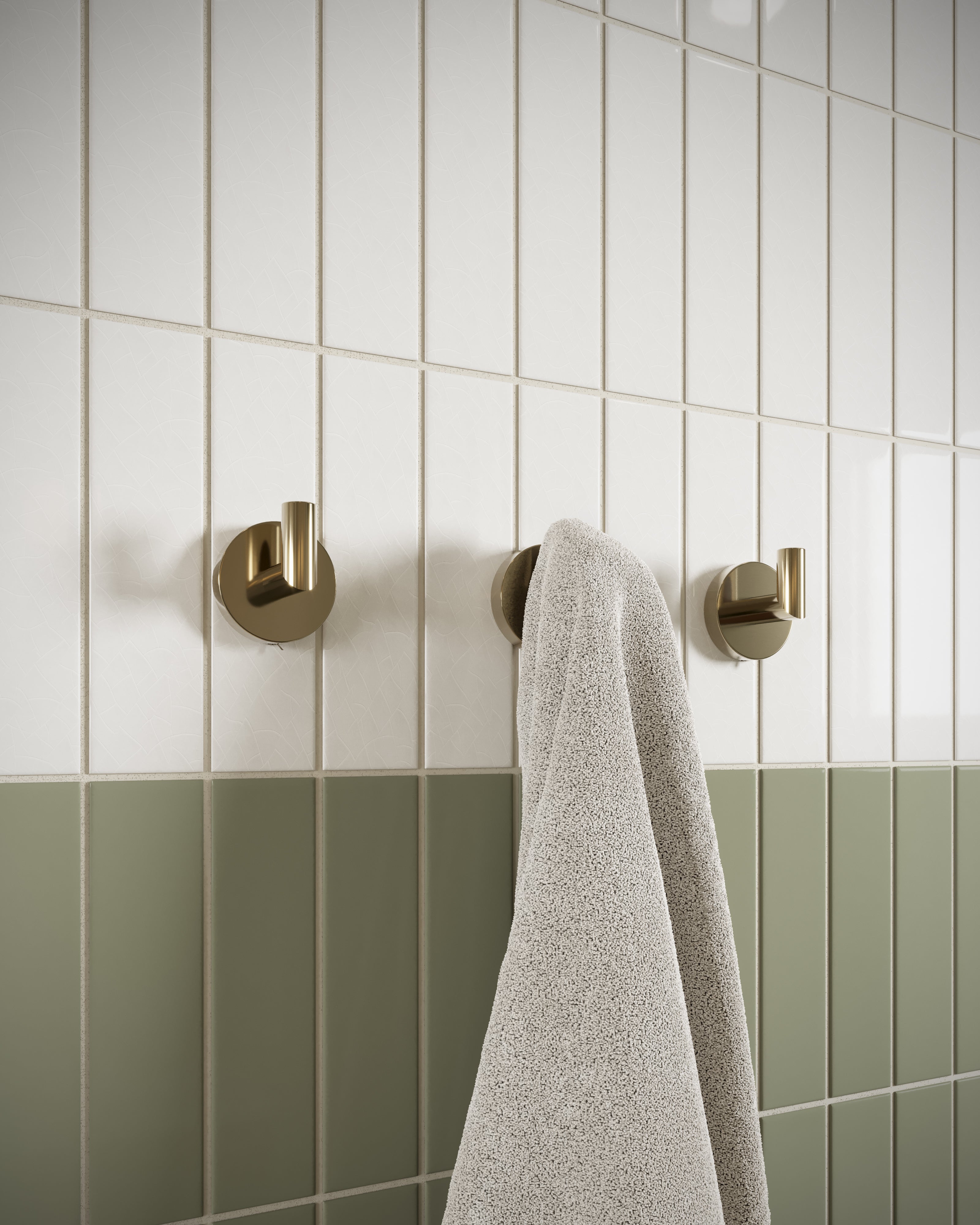 Contour Robe Hook in Polished Brass