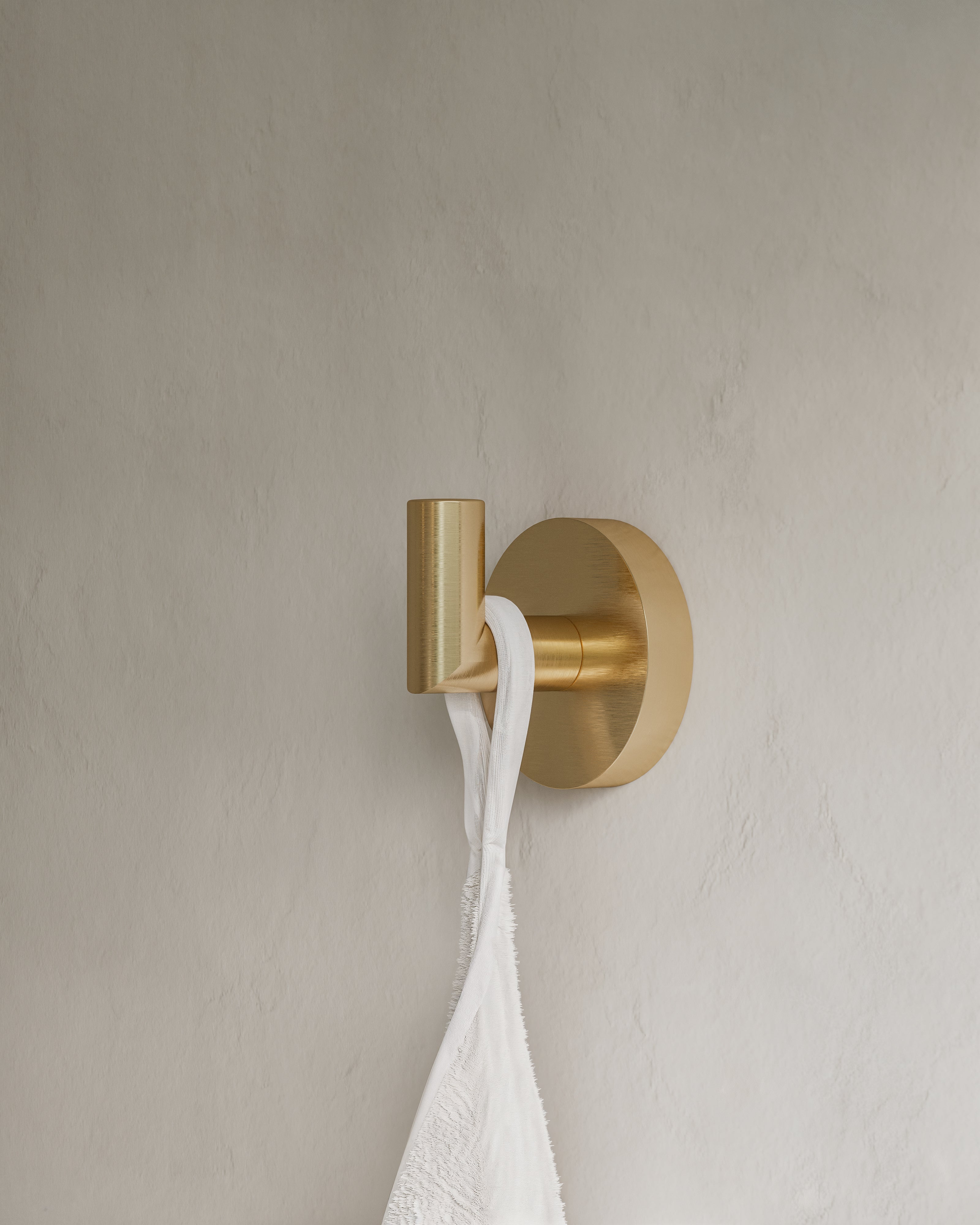 Contour Robe Hook in Satin Brass