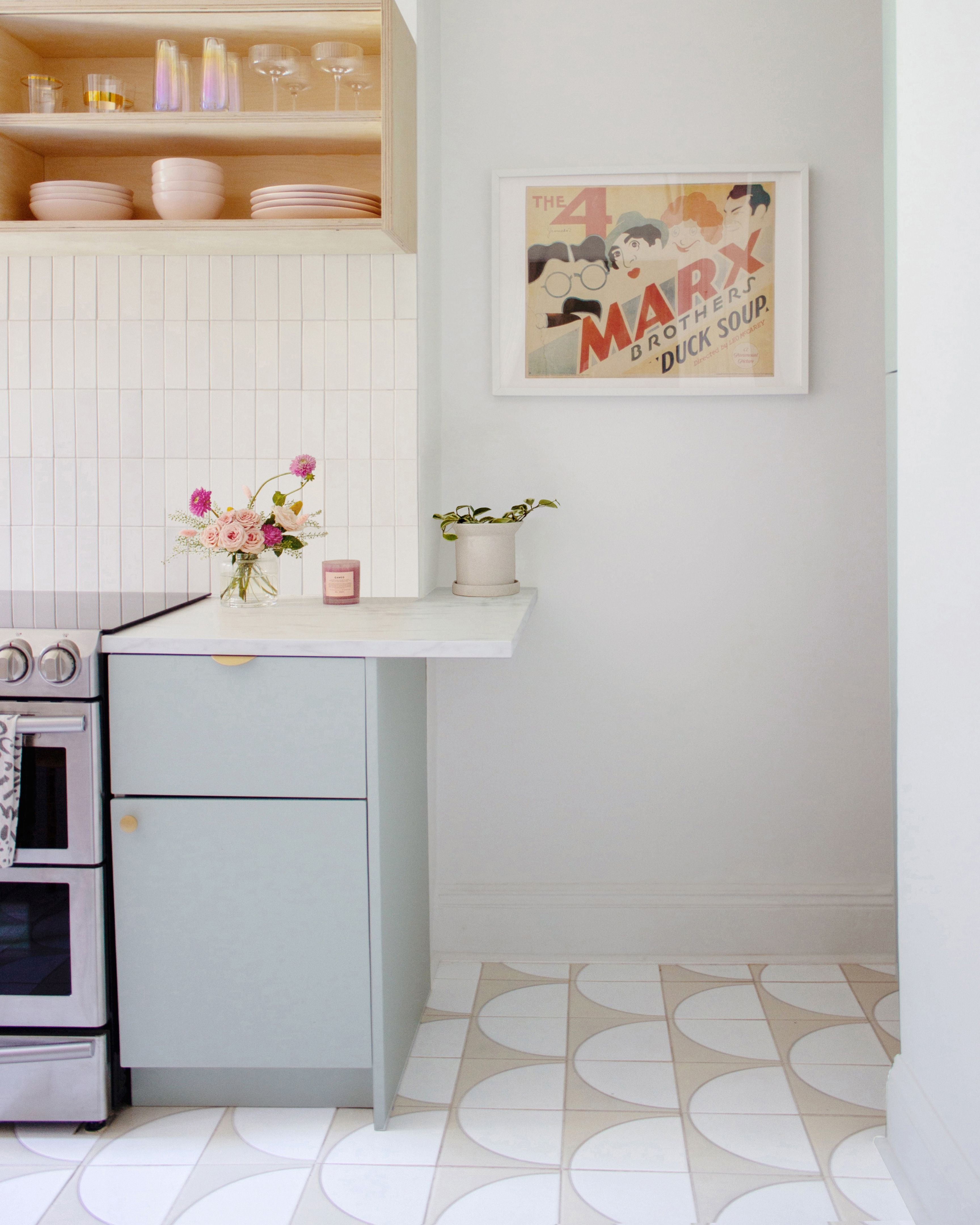 8x8 Handpainted Tile Fallow in White Motif